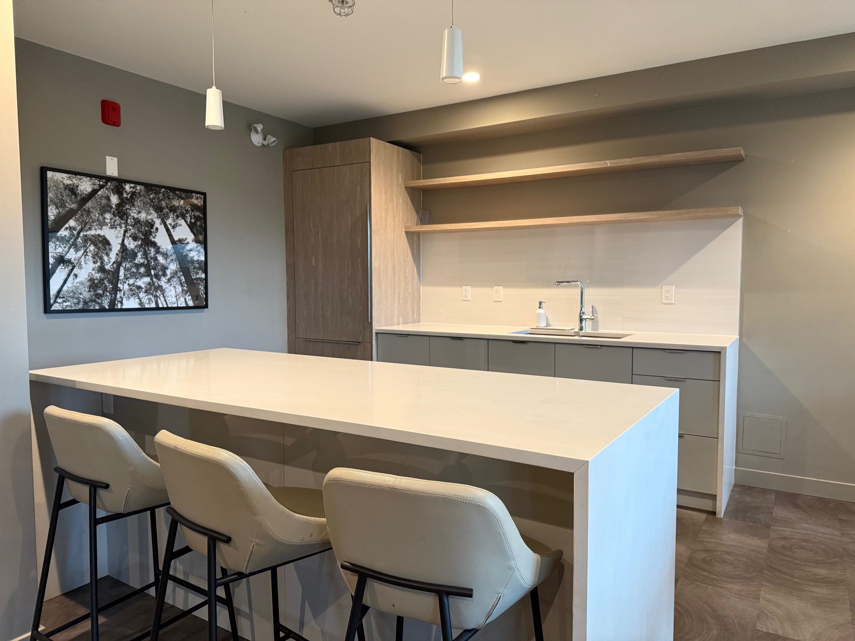 Listing image of 202 108 E 8TH STREET