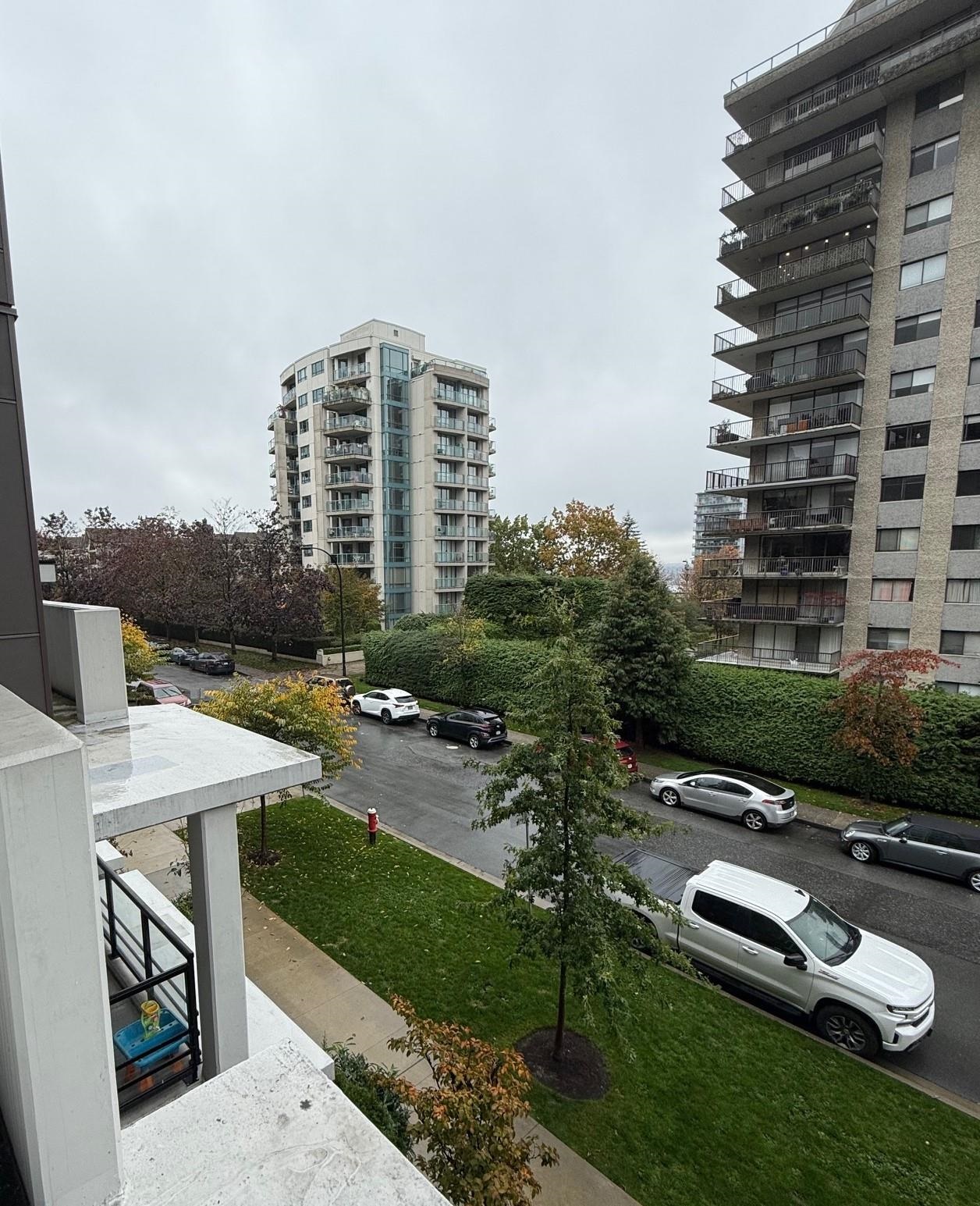 Listing image of 202 108 E 8TH STREET