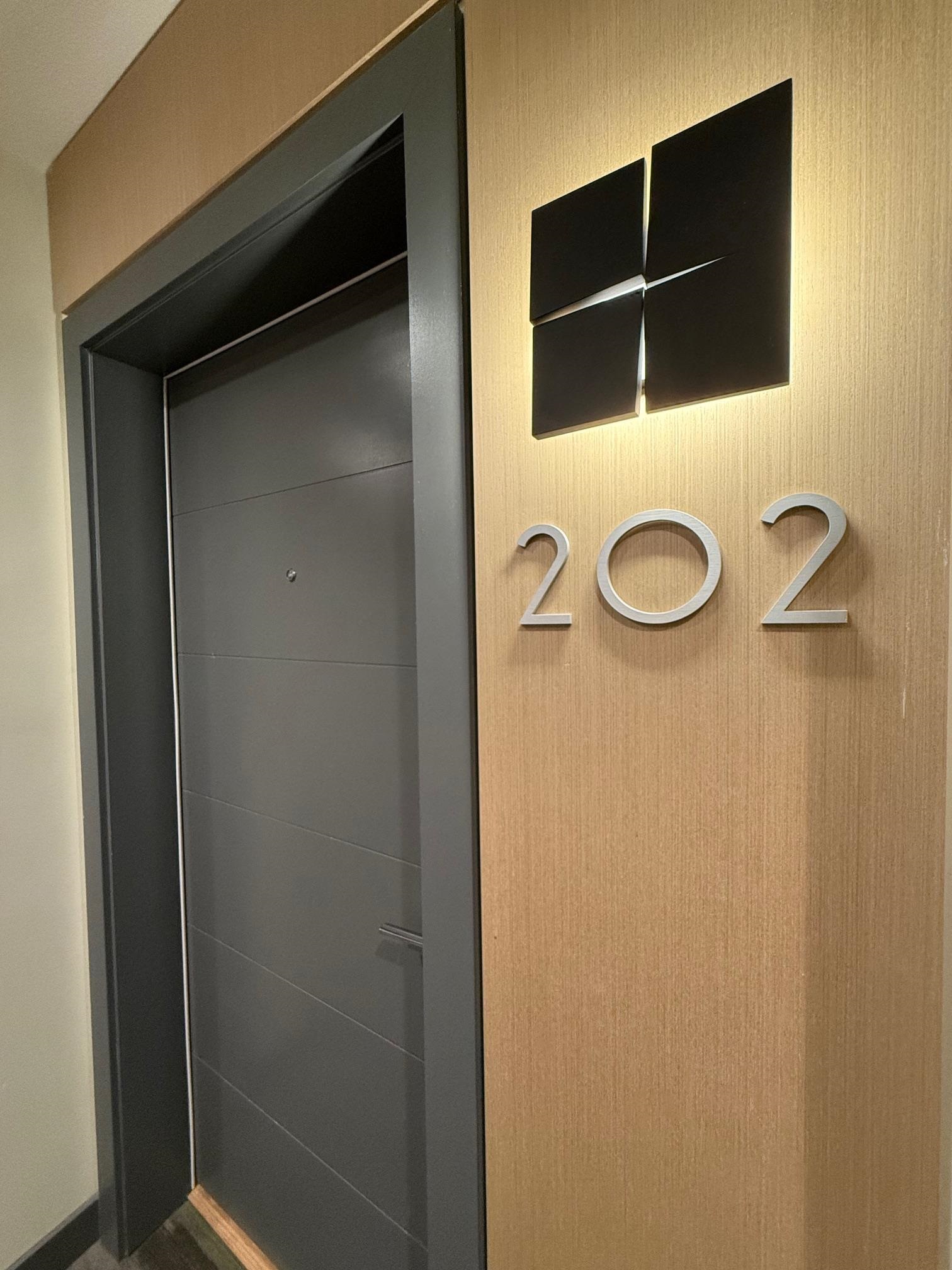 Listing image of 202 108 E 8TH STREET