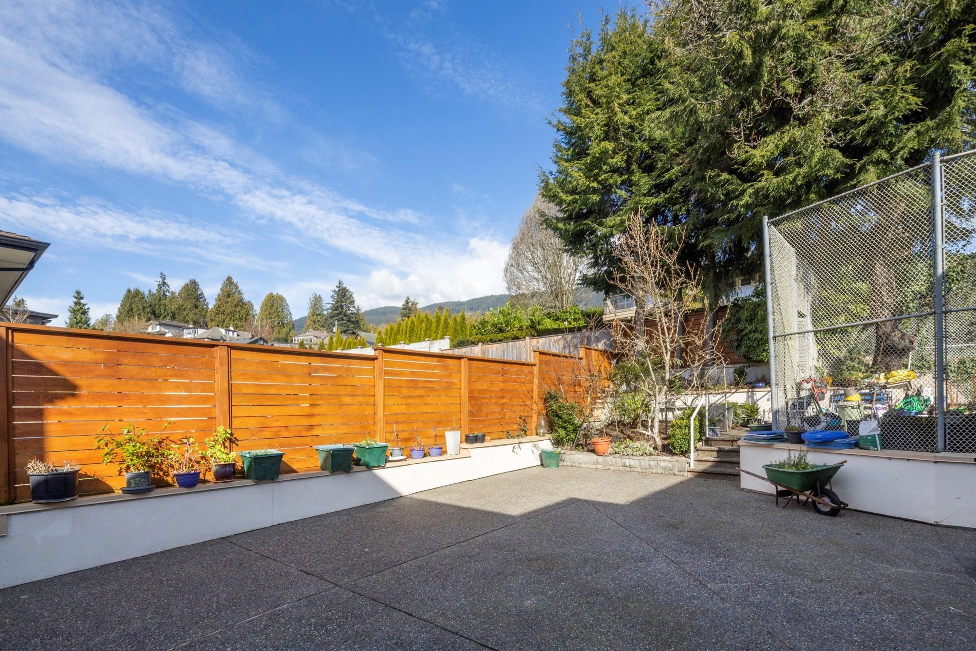 Listing image of 2541 MARINE DRIVE