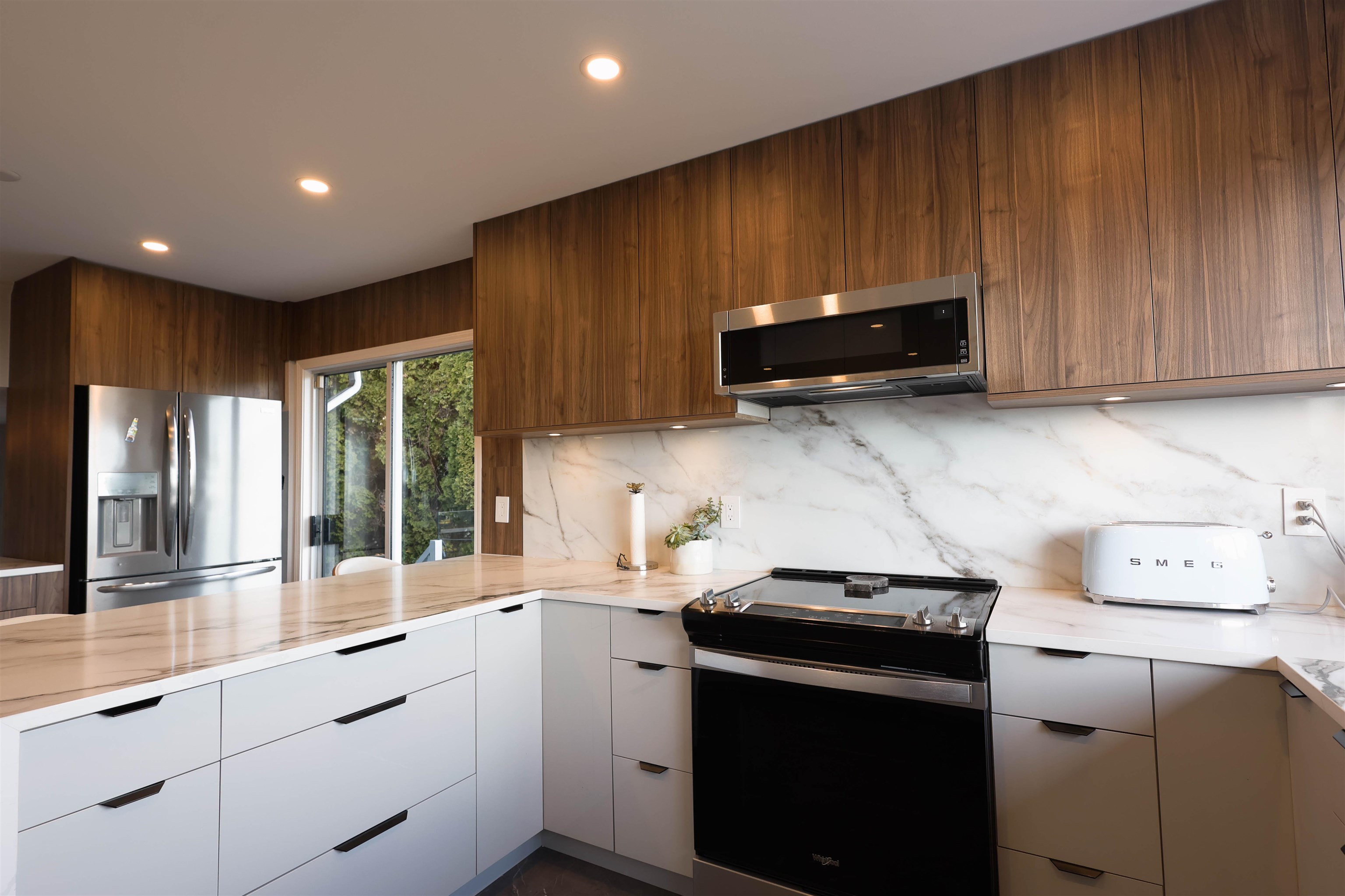 Listing image of 578 ST. ANDREWS PLACE