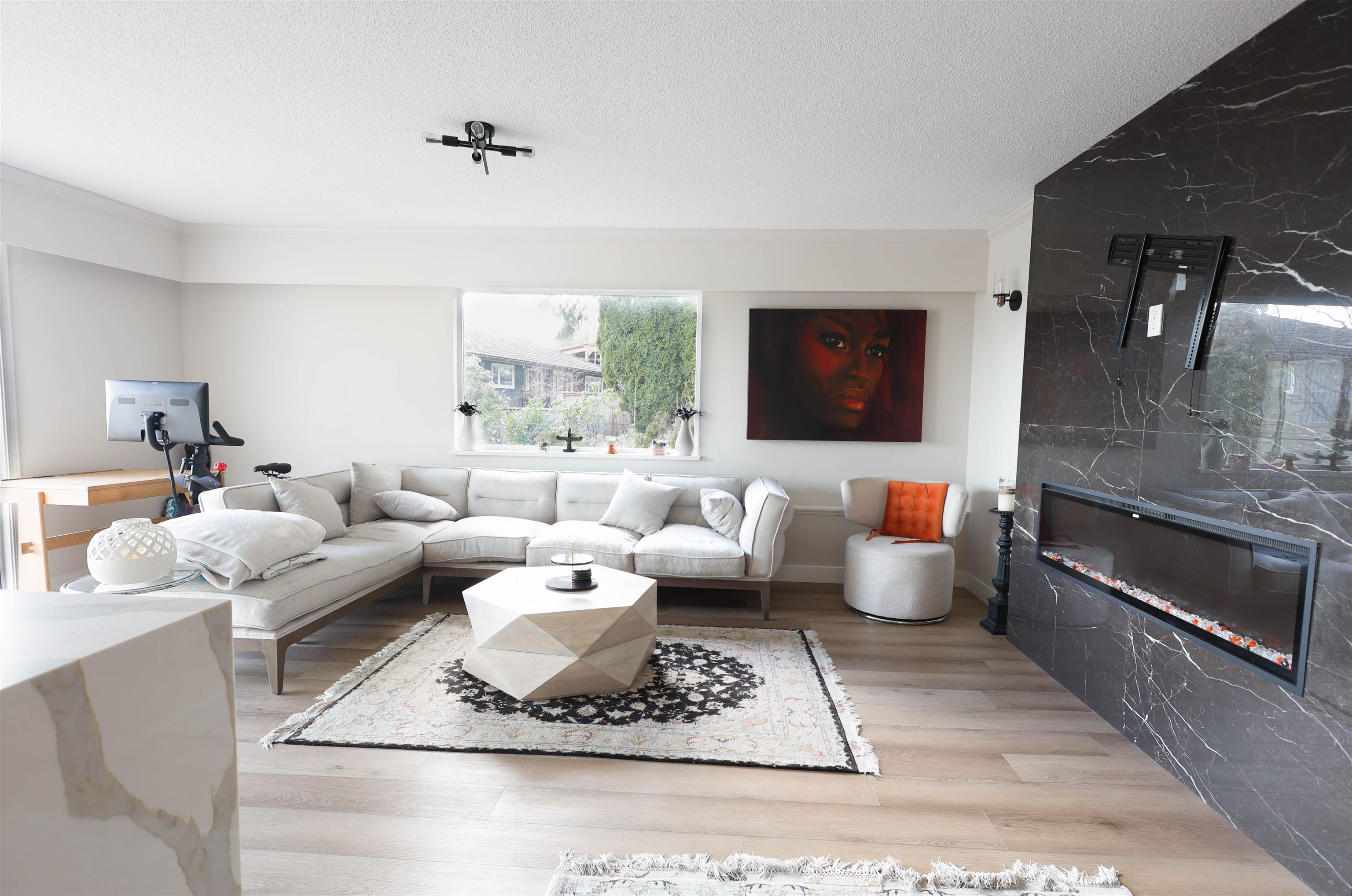 Listing image of 578 ST. ANDREWS PLACE