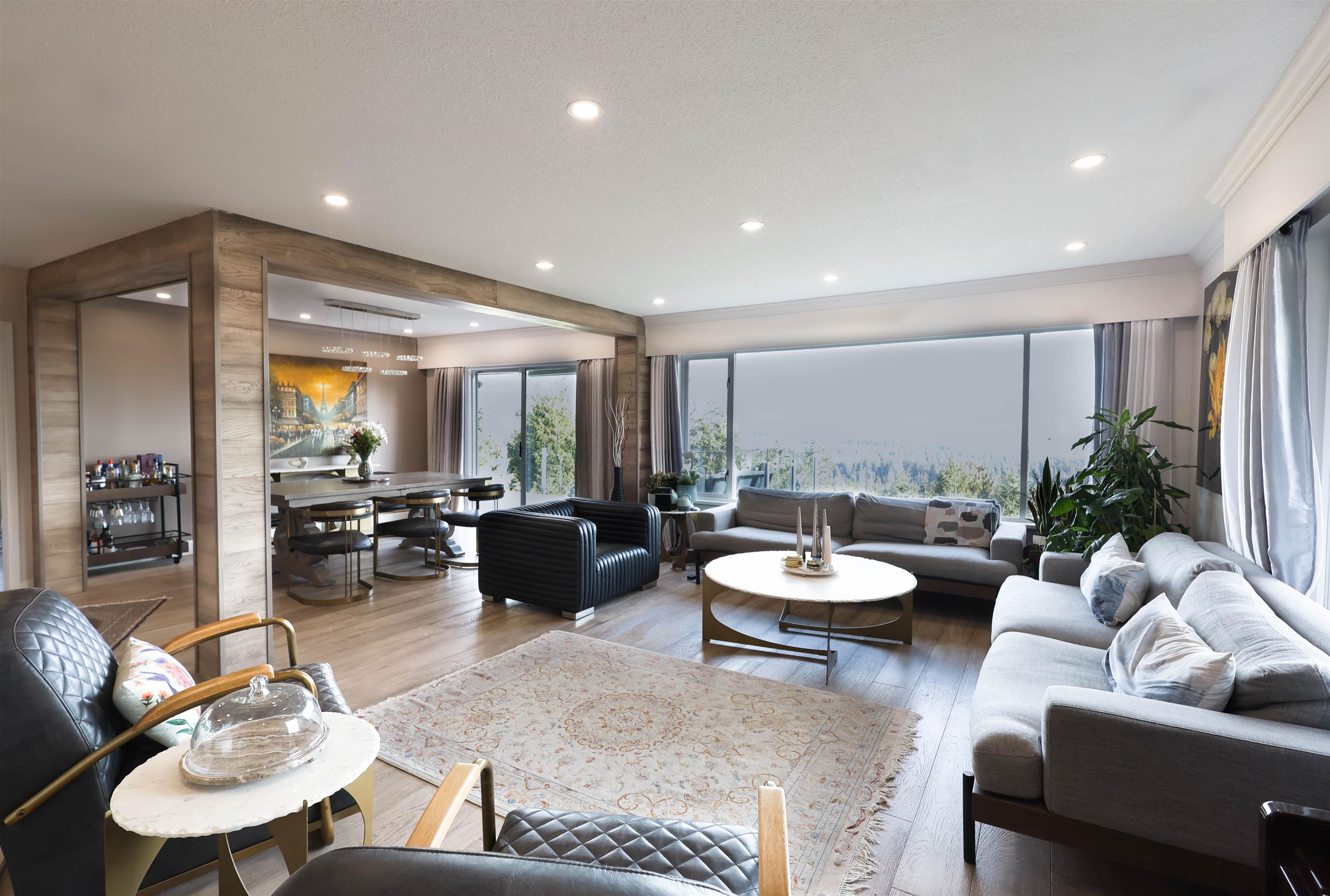 Listing image of 578 ST. ANDREWS PLACE