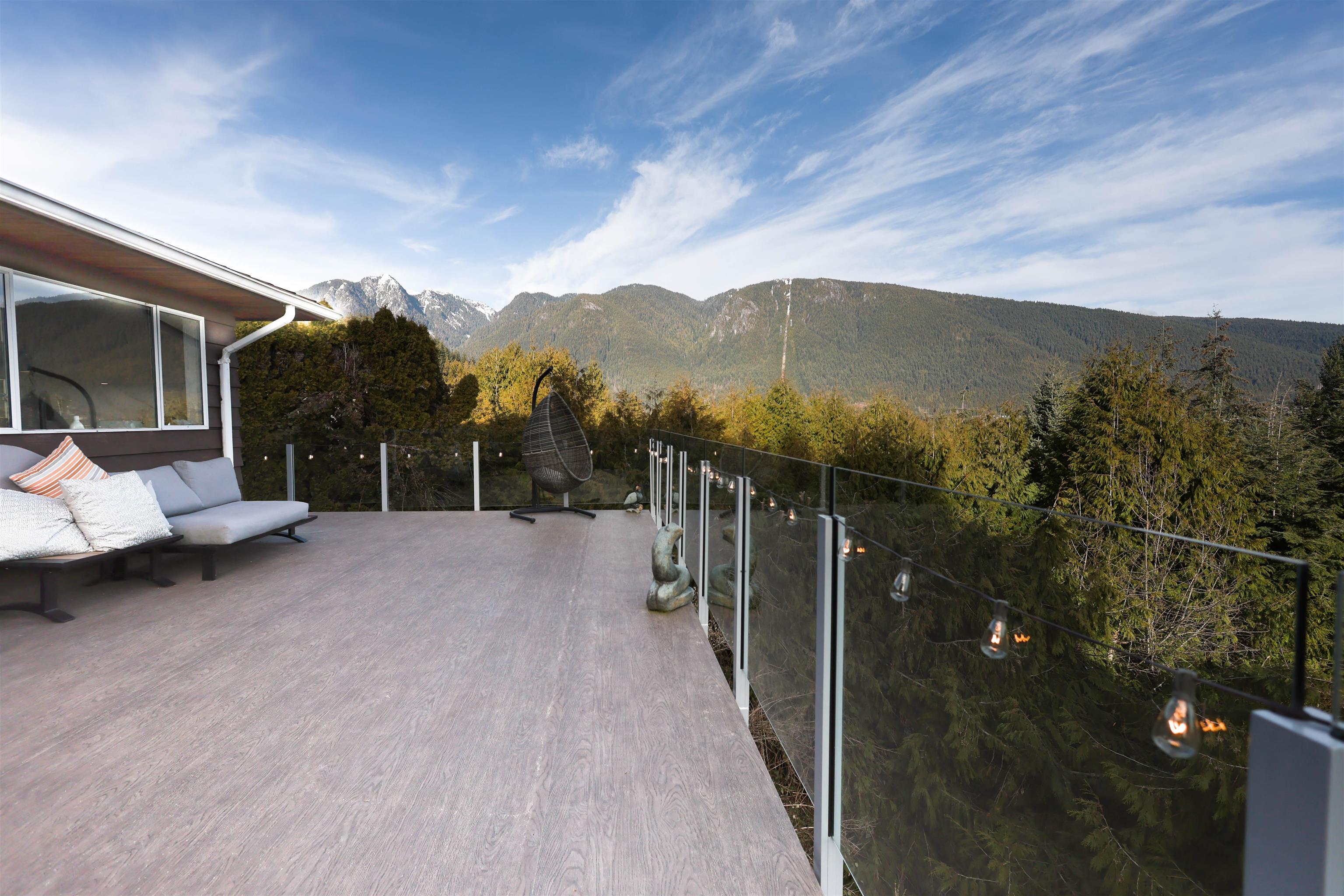 Listing image of 578 ST. ANDREWS PLACE