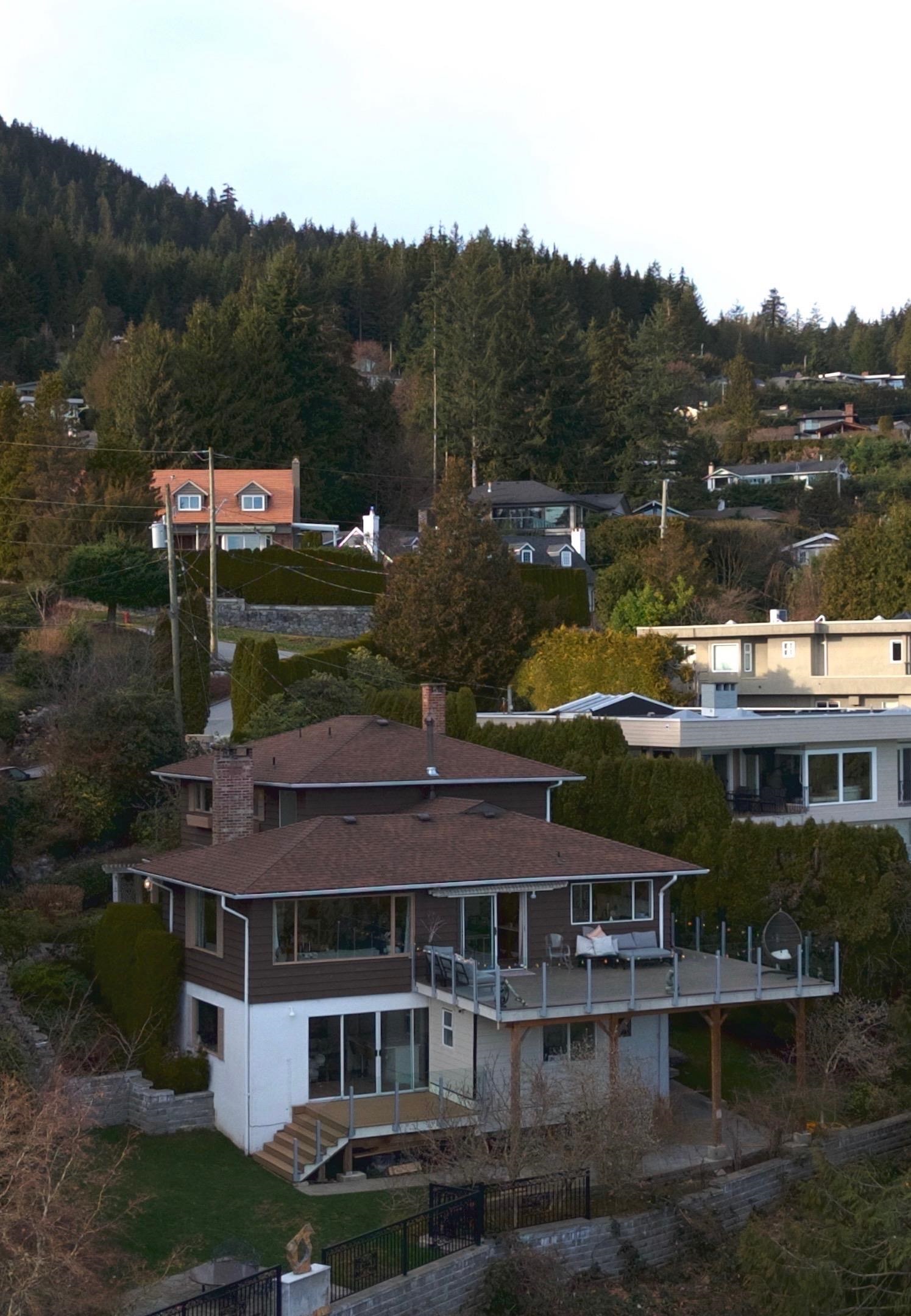 Listing image of 578 ST. ANDREWS PLACE