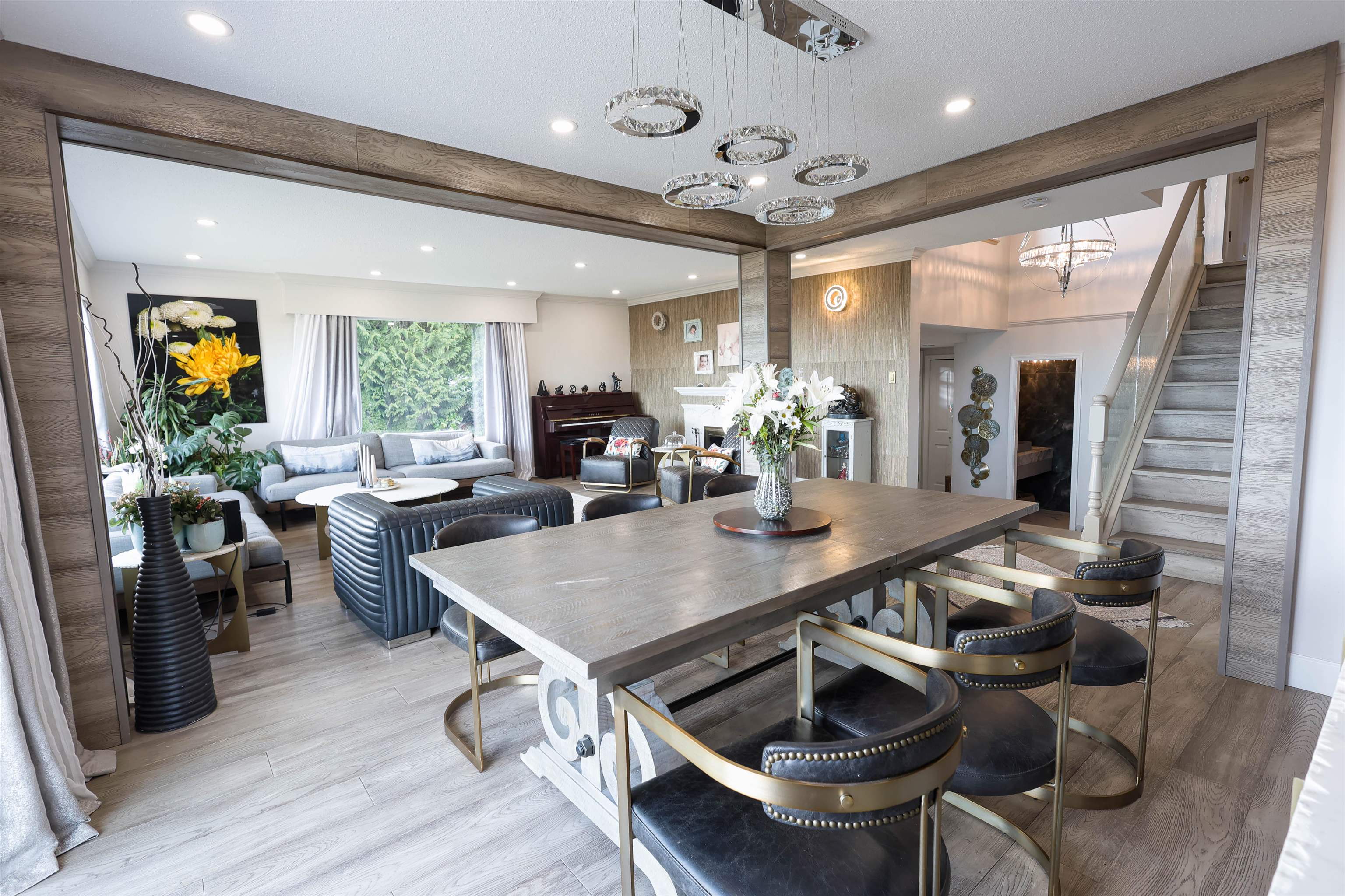 Listing image of 578 ST. ANDREWS PLACE