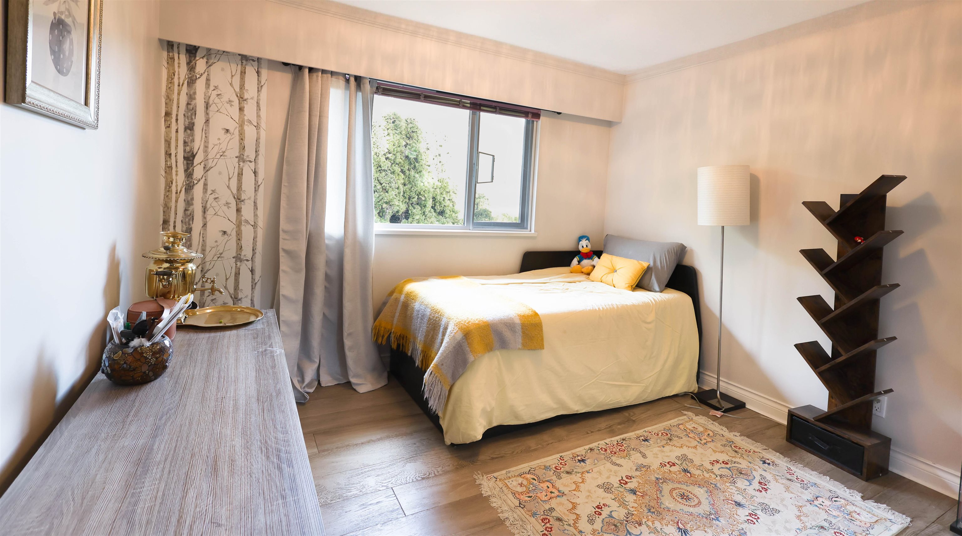 Listing image of 578 ST. ANDREWS PLACE