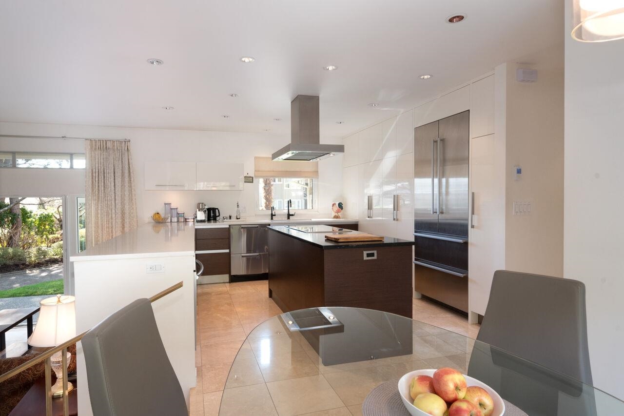 Listing image of 6955 ODLUM COURT