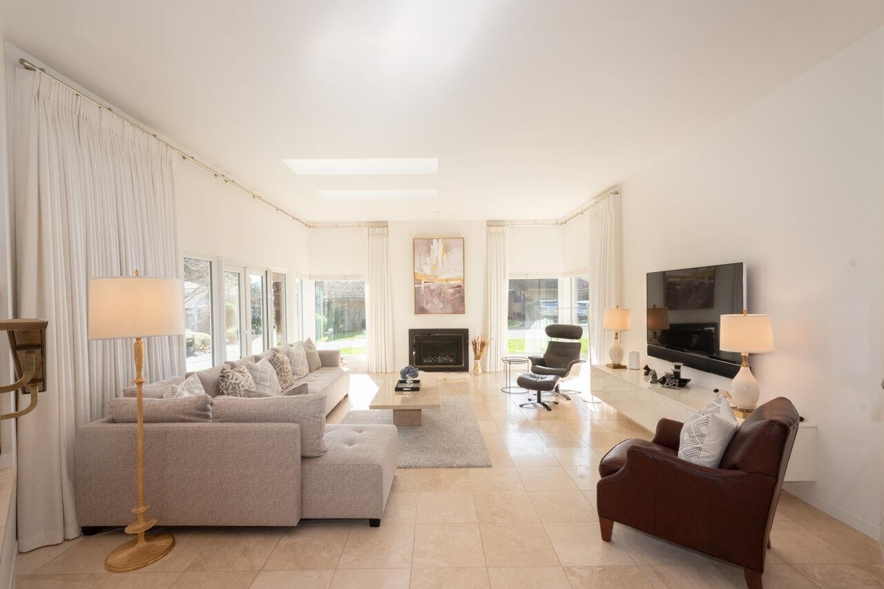 Listing image of 6955 ODLUM COURT