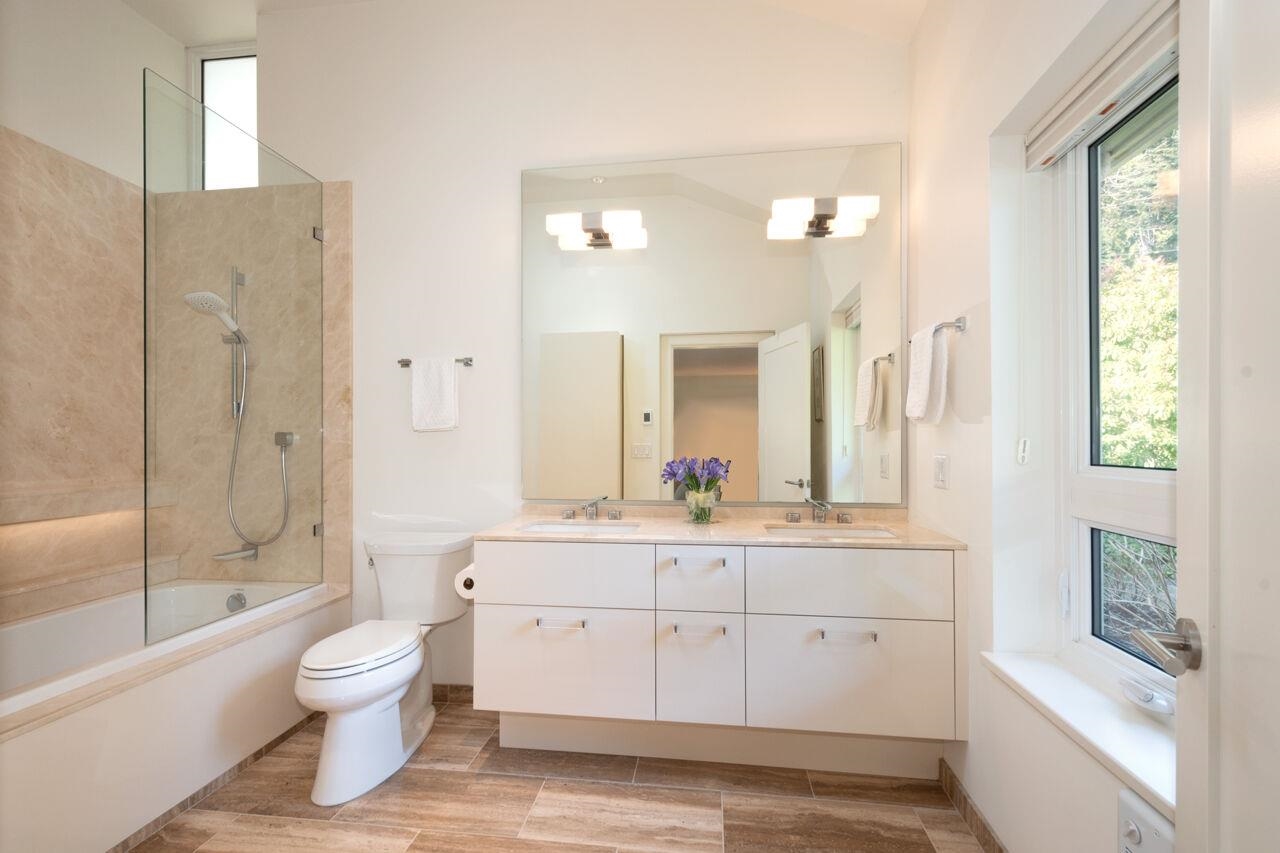 Listing image of 6955 ODLUM COURT