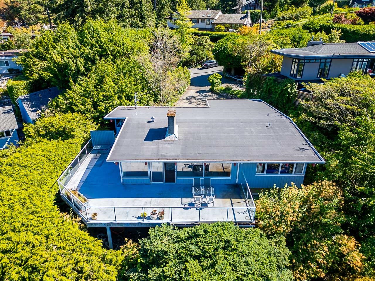 Listing image of 6935 HYCROFT ROAD