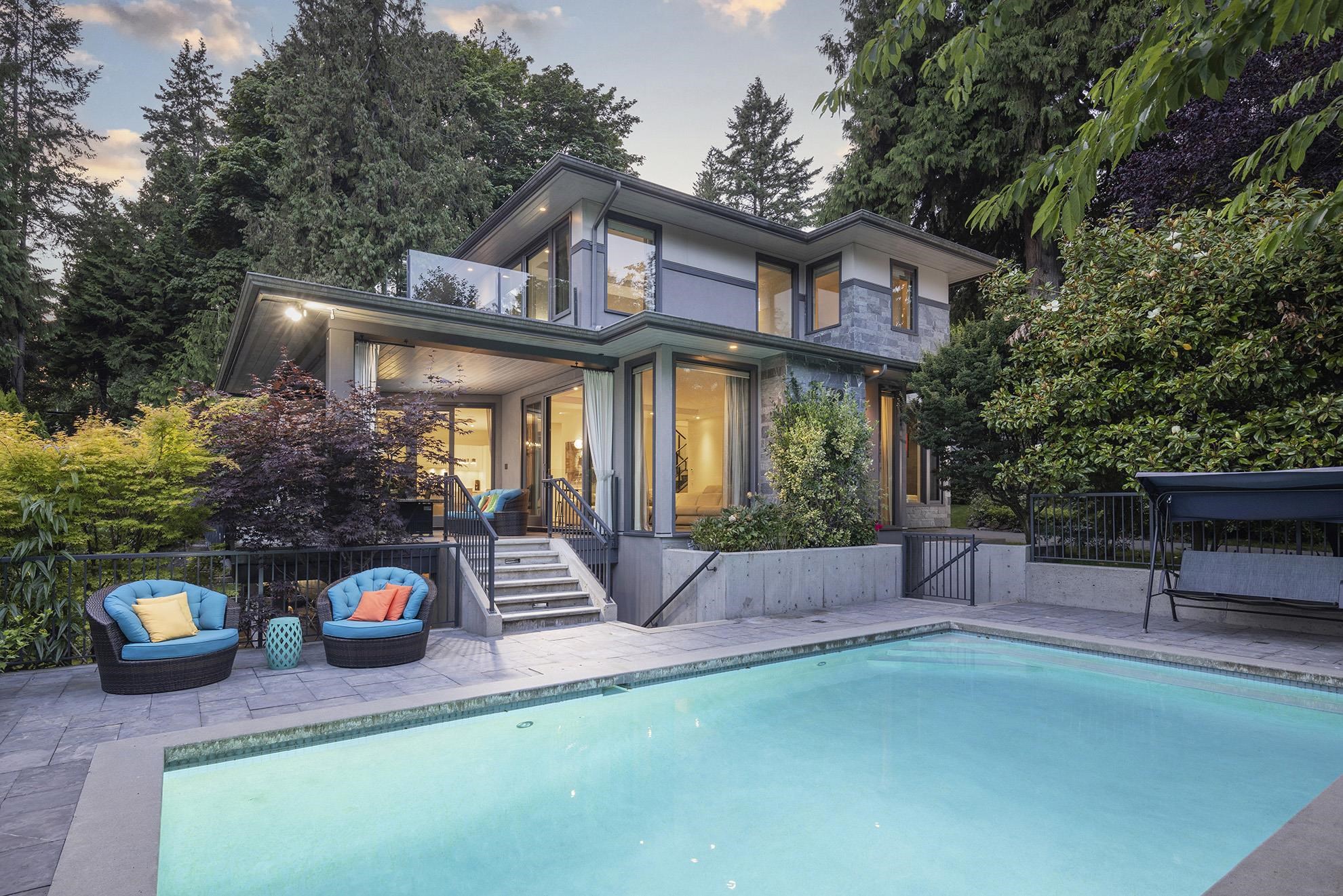 Listing image of 281 29TH STREET