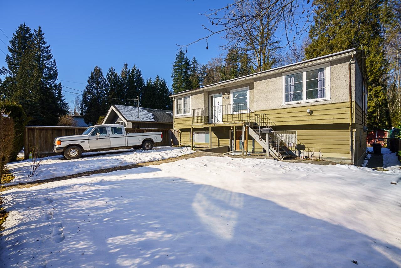 2212 OLD DOLLARTON ROAD