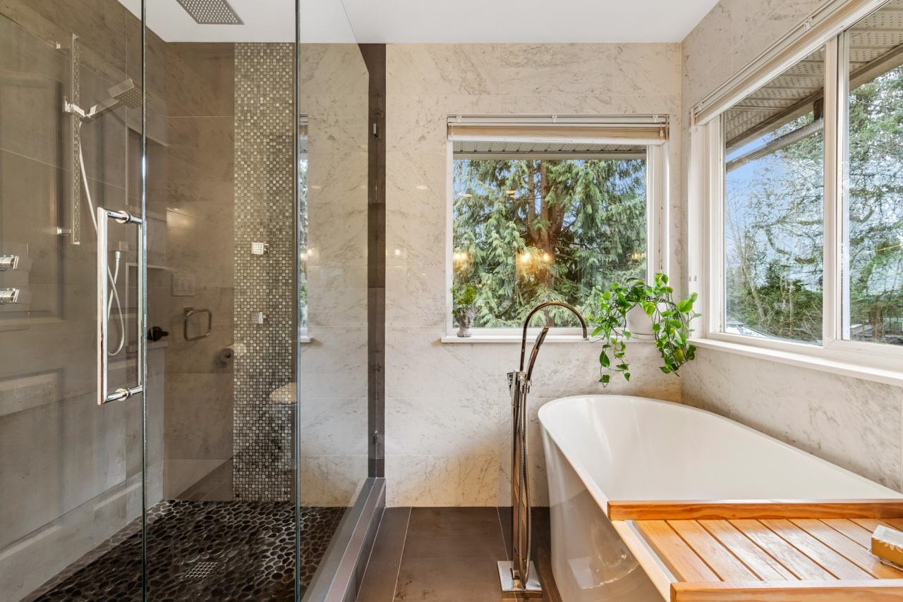 Listing image of 1075 WELLINGTON DRIVE