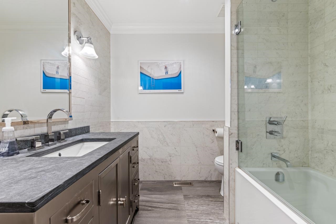 Listing image of 1075 WELLINGTON DRIVE