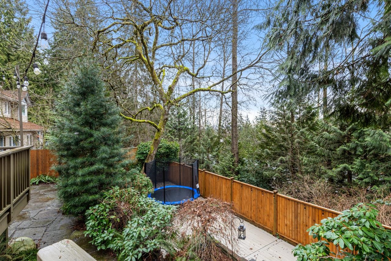 Listing image of 1075 WELLINGTON DRIVE
