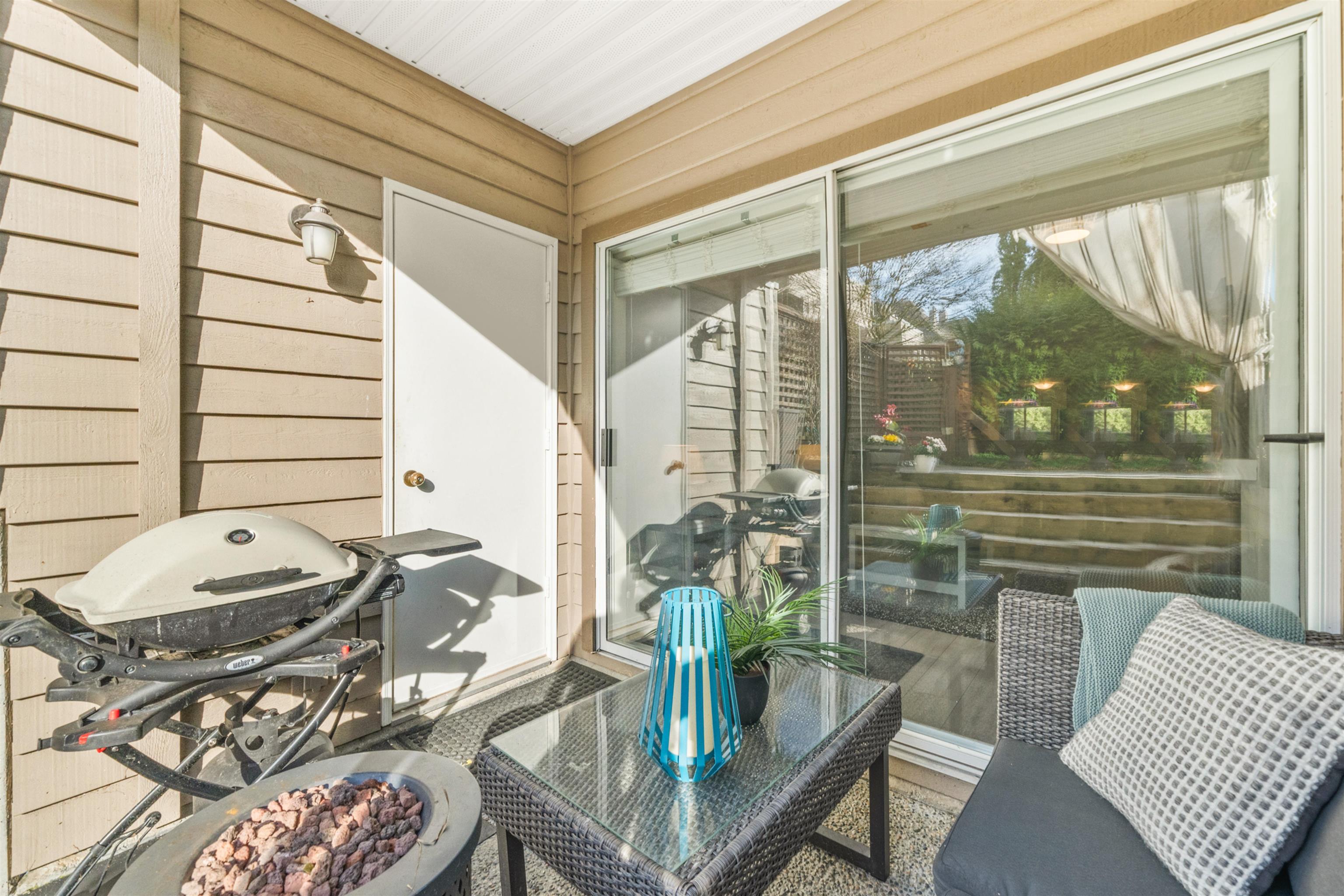 Listing image of 305 1050 BOWRON COURT