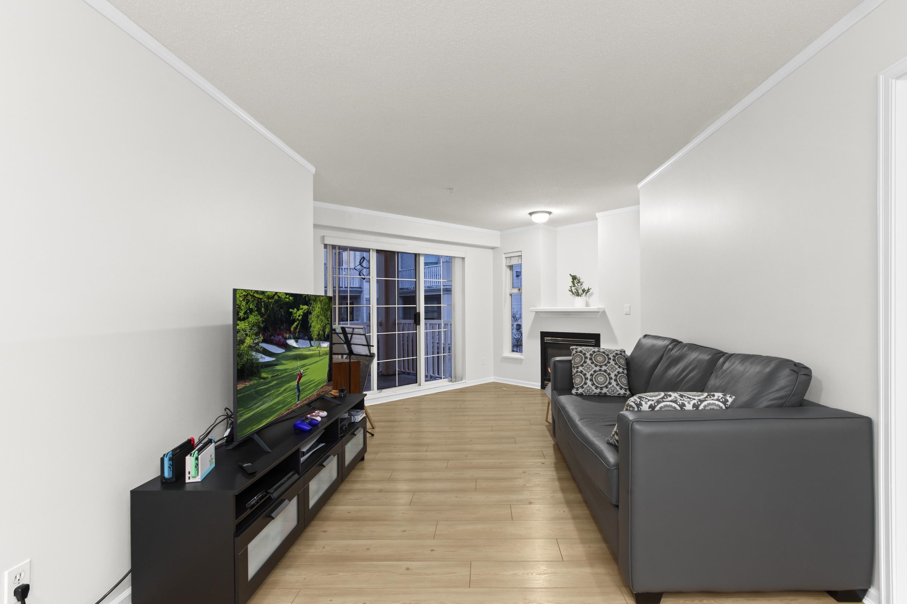 Listing image of 317 147 E 1ST STREET