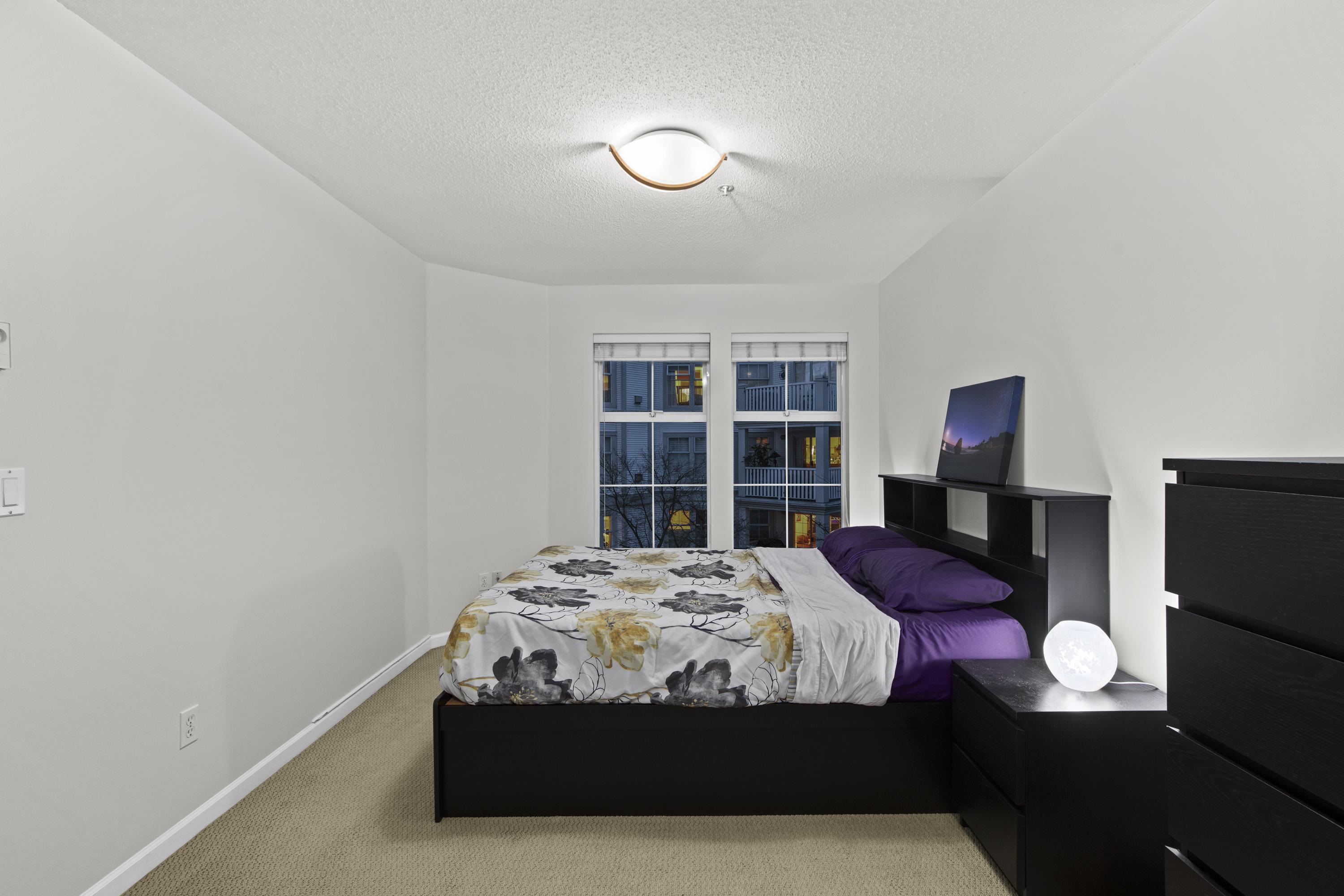 Listing image of 317 147 E 1ST STREET