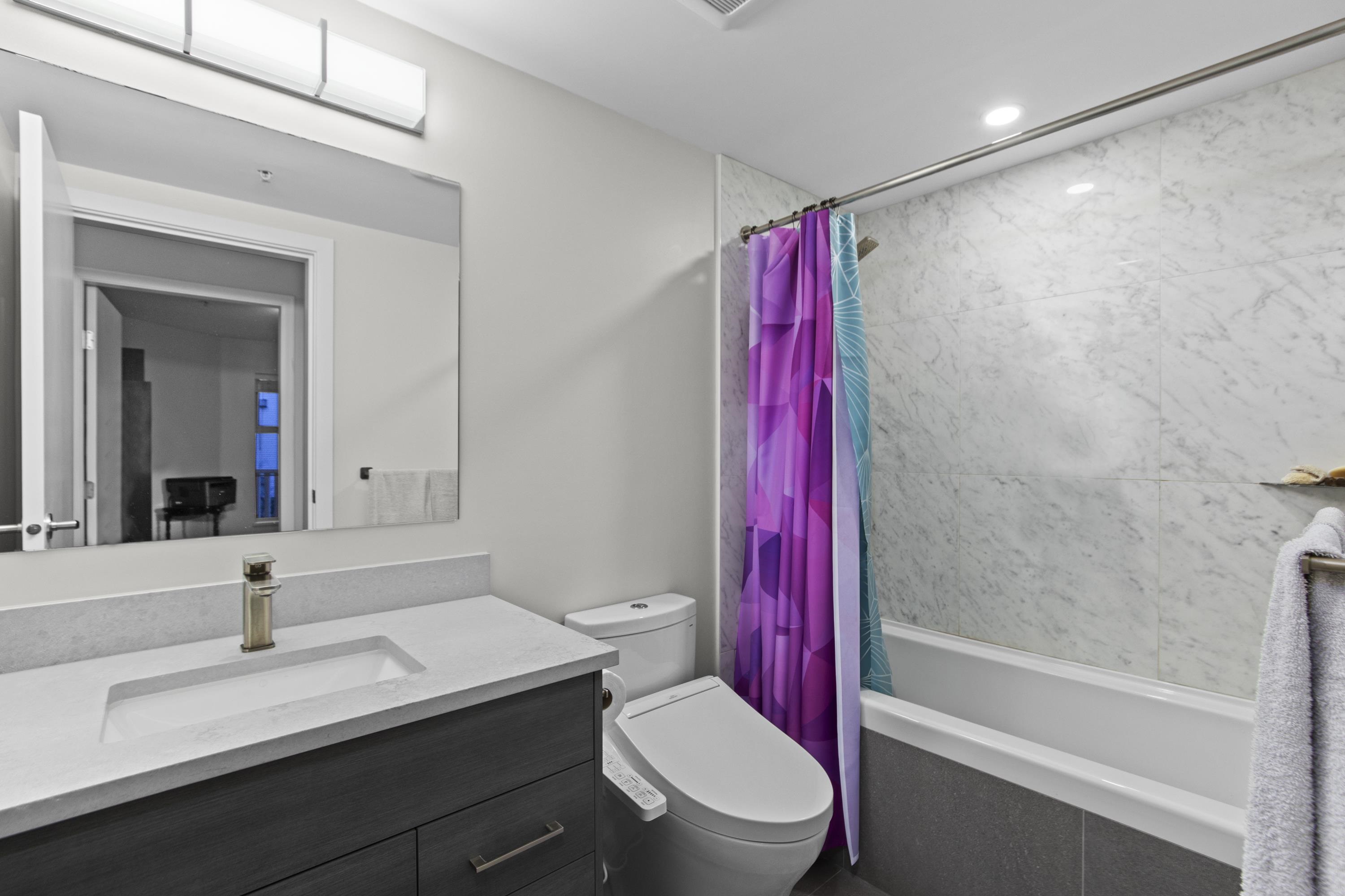 Listing image of 317 147 E 1ST STREET