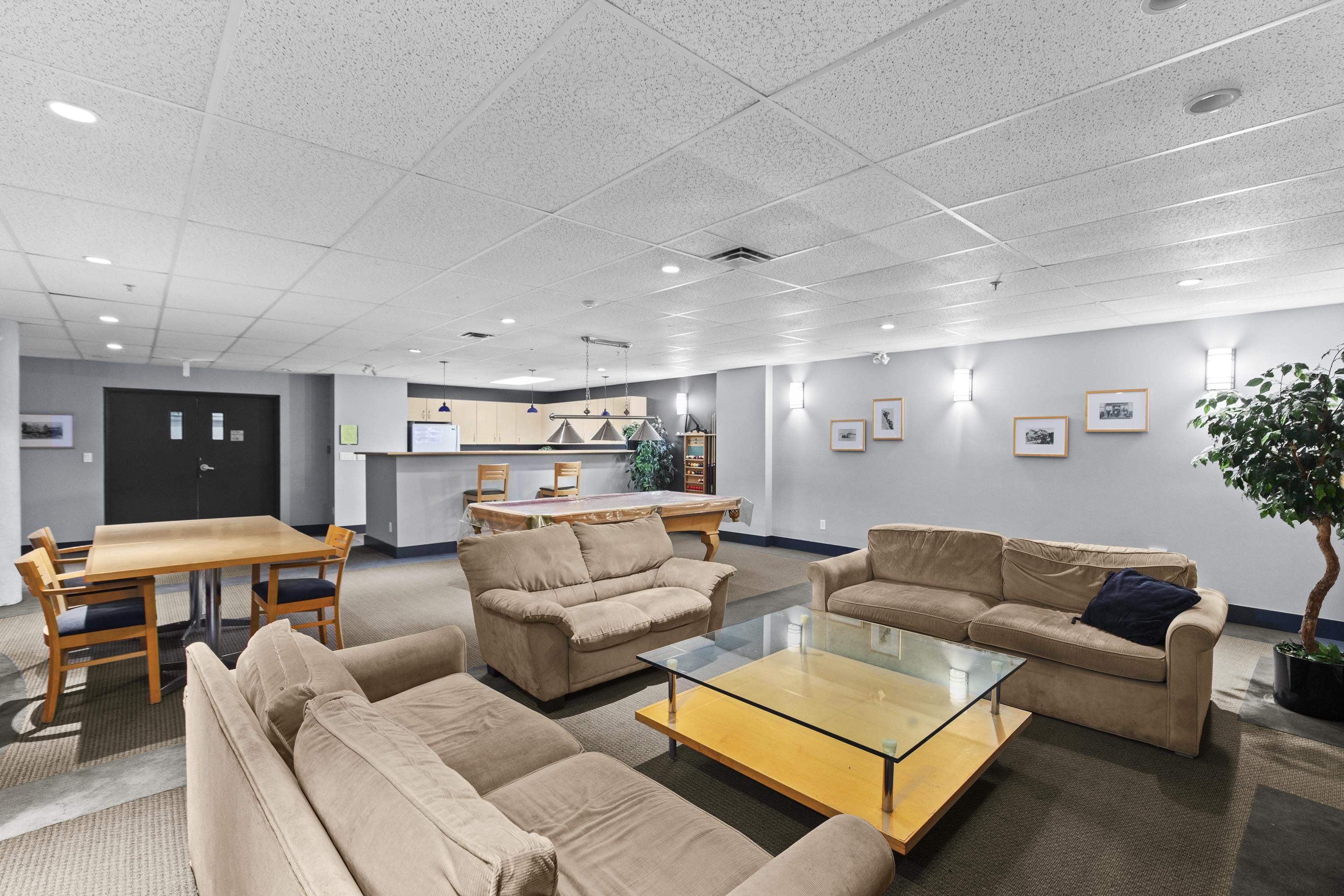 Listing image of 317 147 E 1ST STREET
