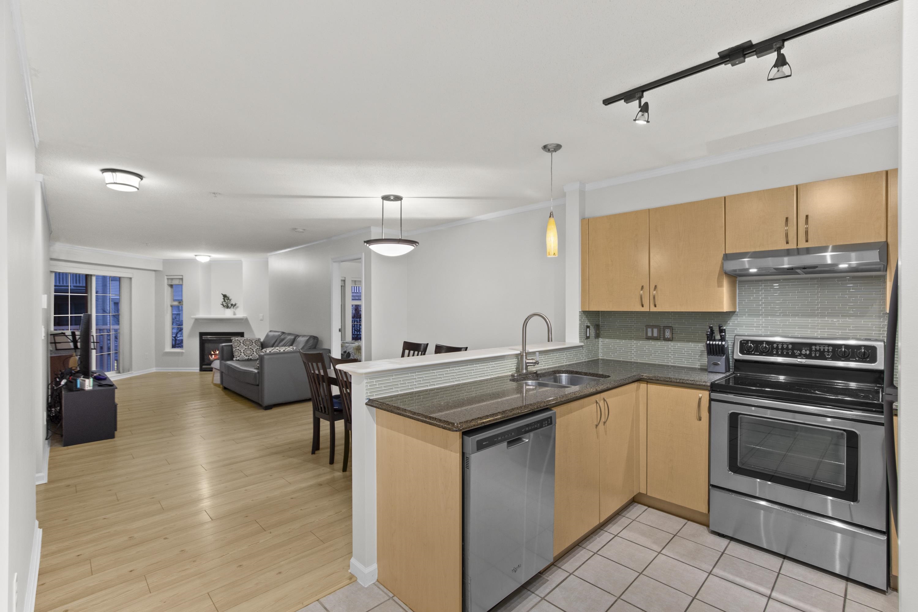 Listing image of 317 147 E 1ST STREET