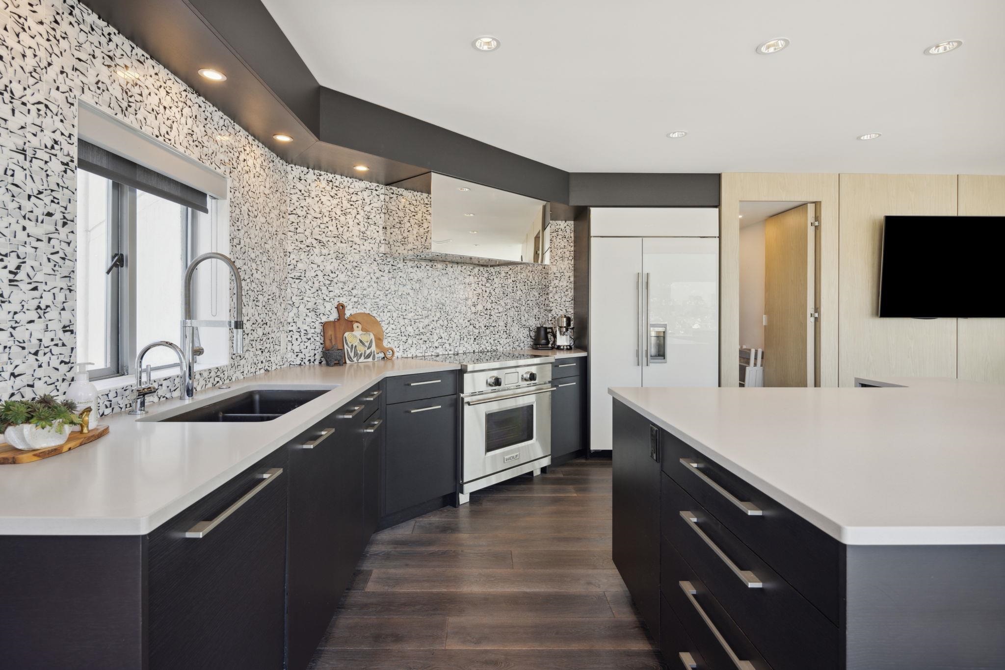 Listing image of 2901 120 W 2 STREET