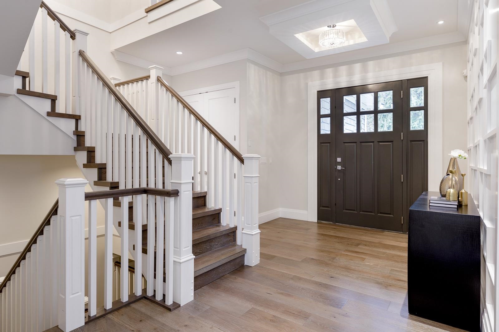 Listing image of 1393 GREENBRIAR WAY