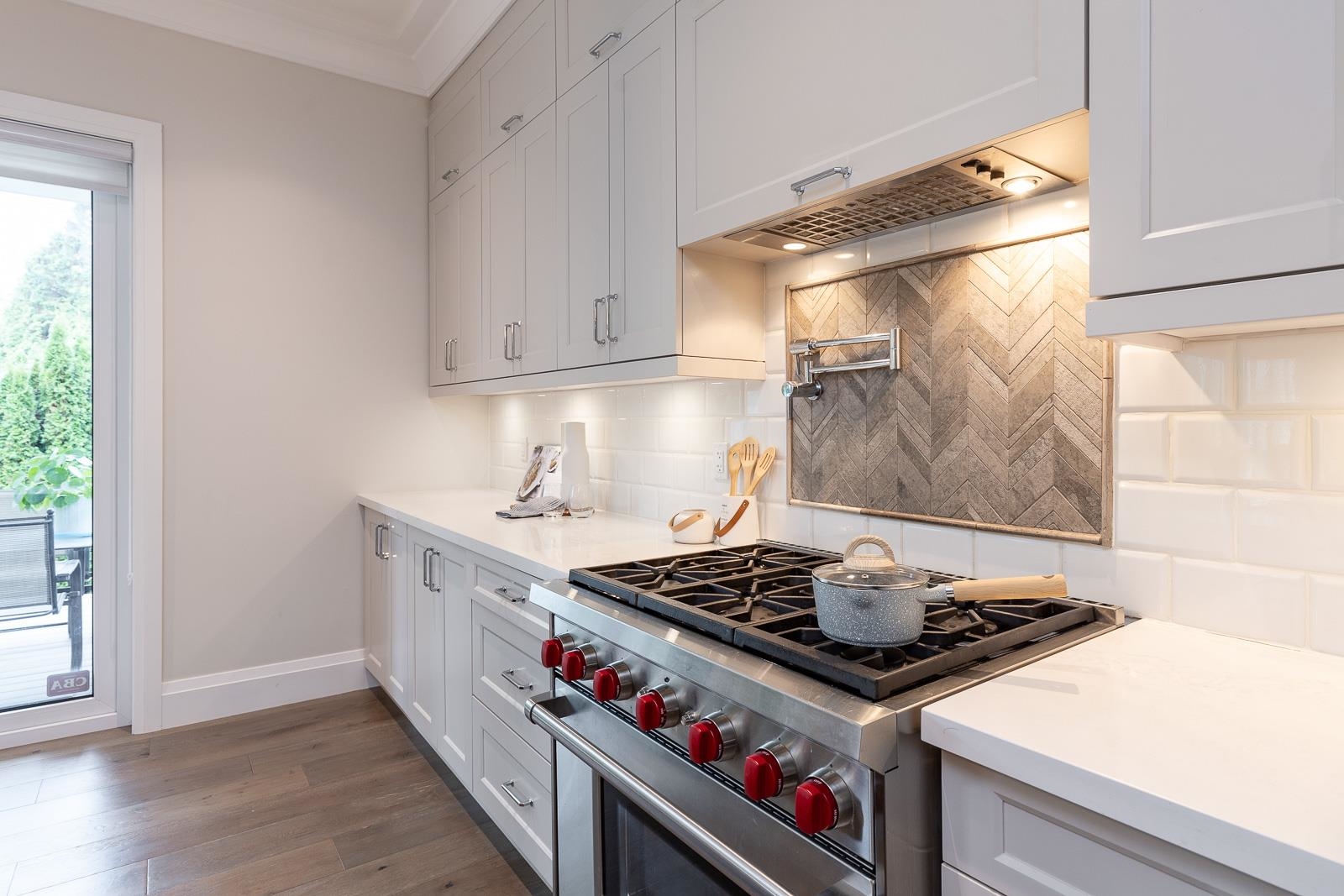 Listing image of 1393 GREENBRIAR WAY