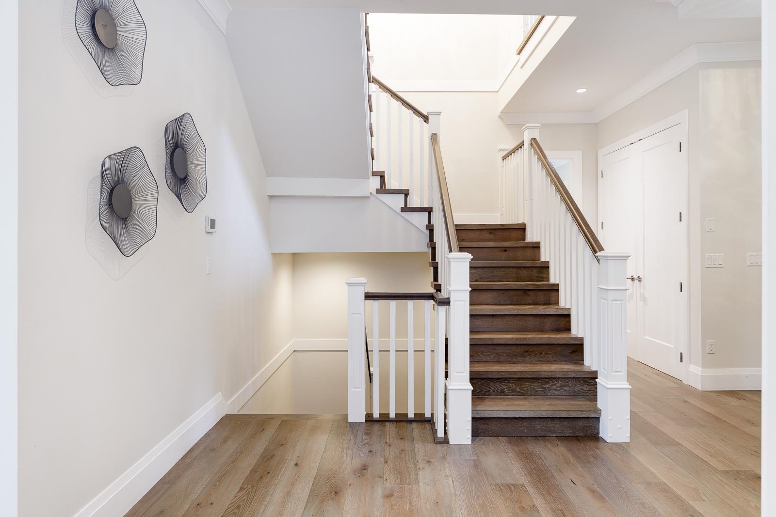 Listing image of 1393 GREENBRIAR WAY