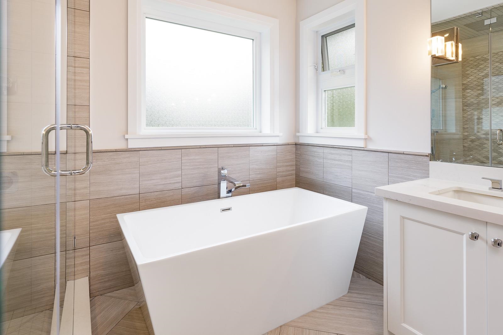 Listing image of 1393 GREENBRIAR WAY