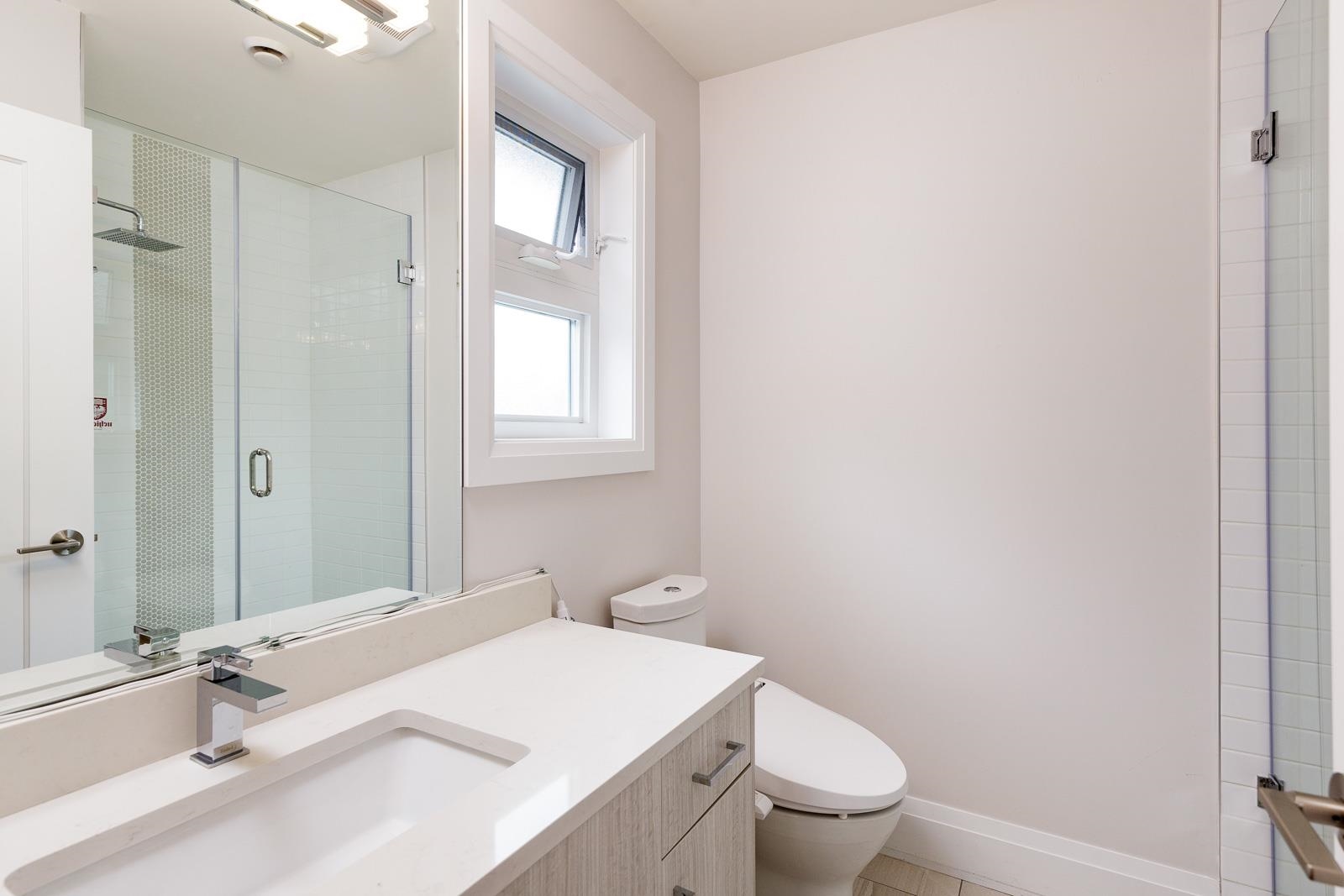 Listing image of 1393 GREENBRIAR WAY