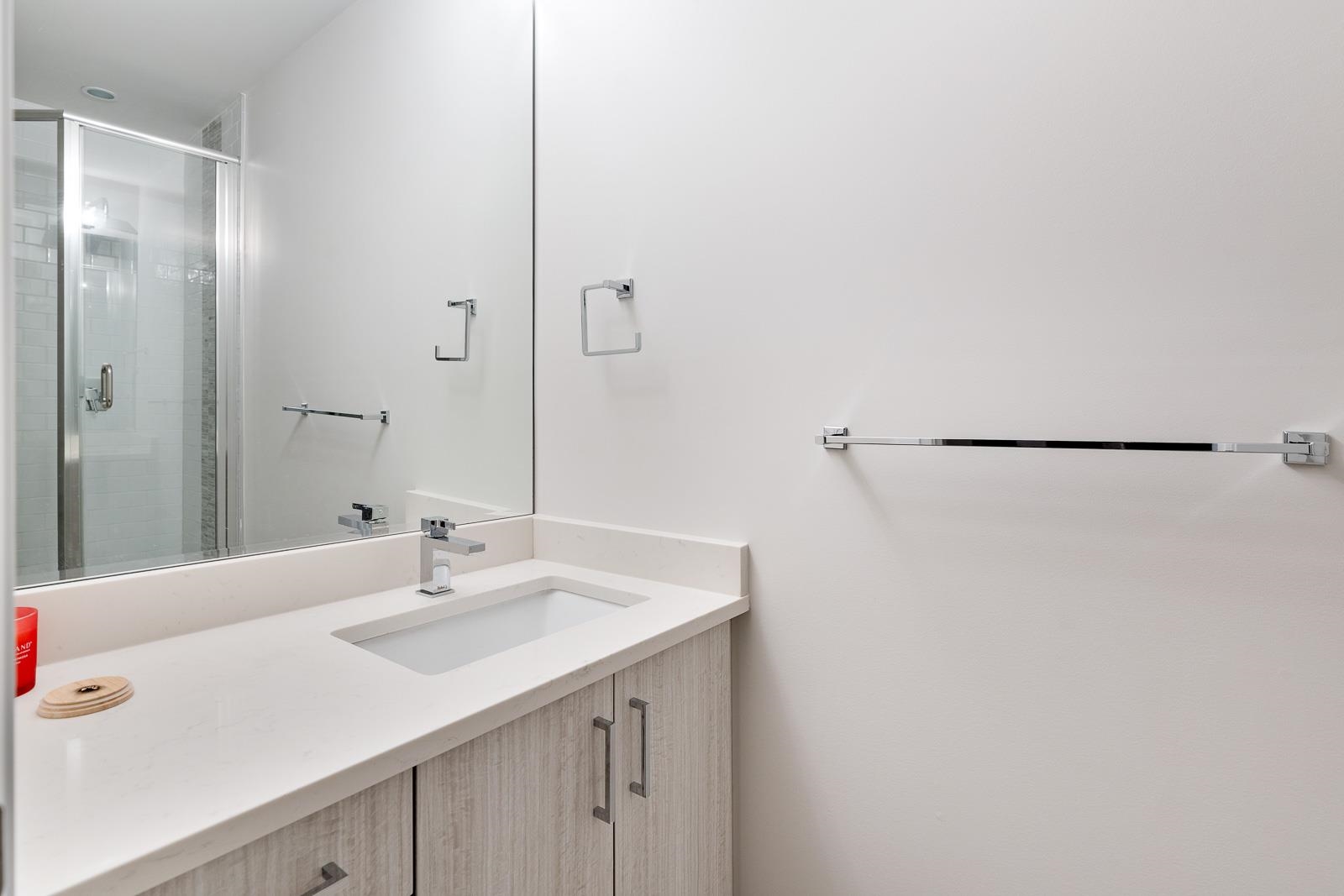 Listing image of 1393 GREENBRIAR WAY