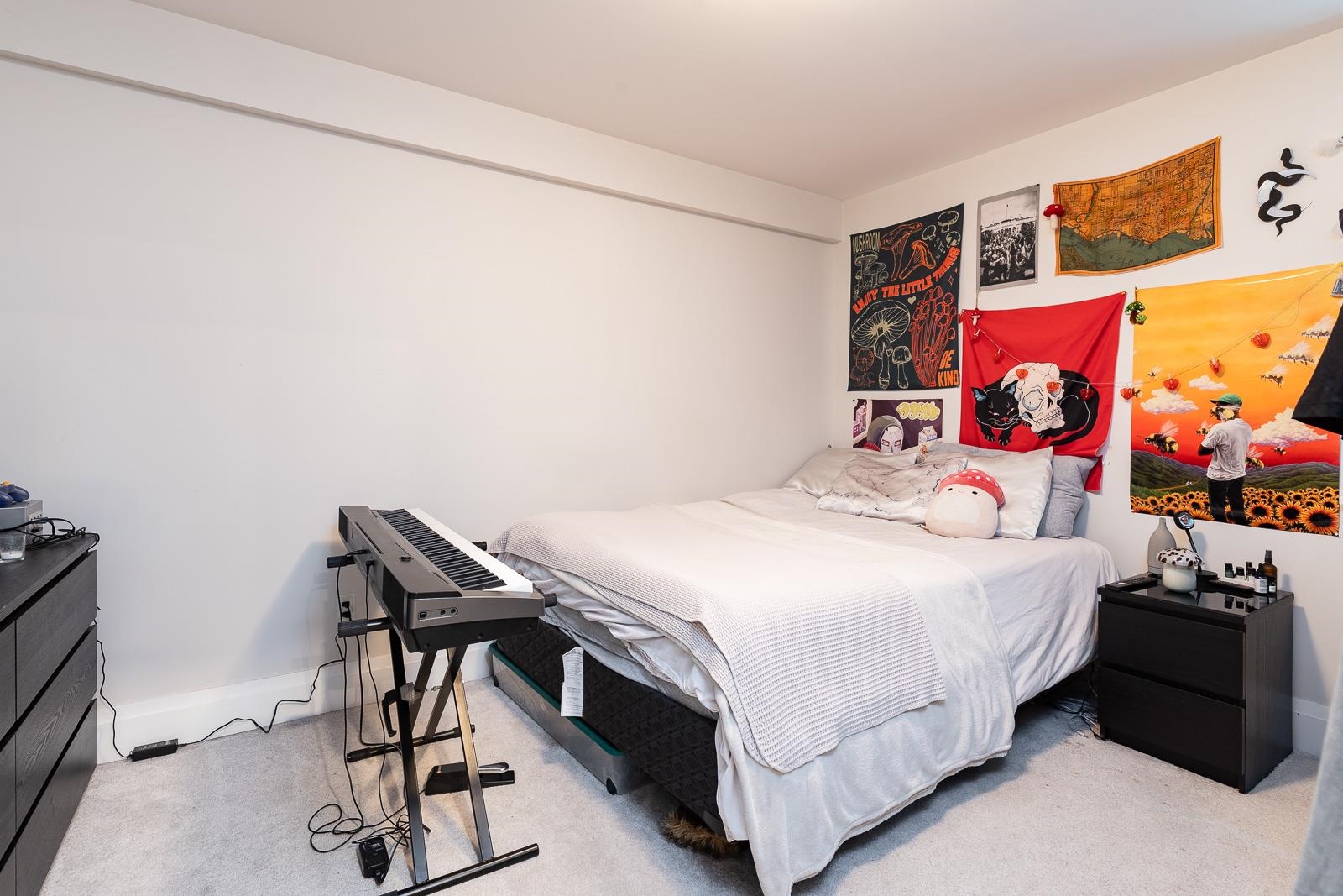 Listing image of 1393 GREENBRIAR WAY