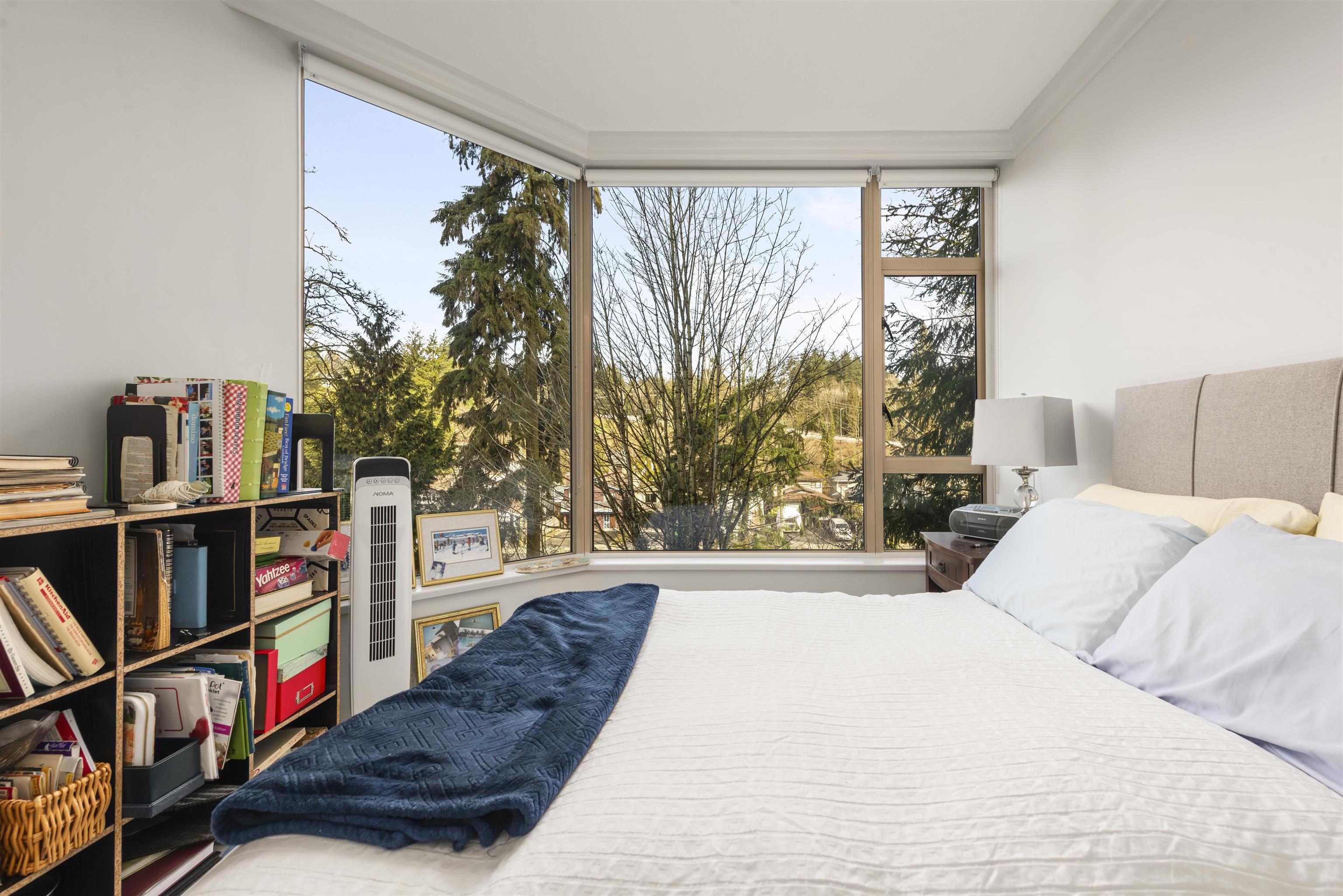 Listing image of 406 1327 E KEITH ROAD