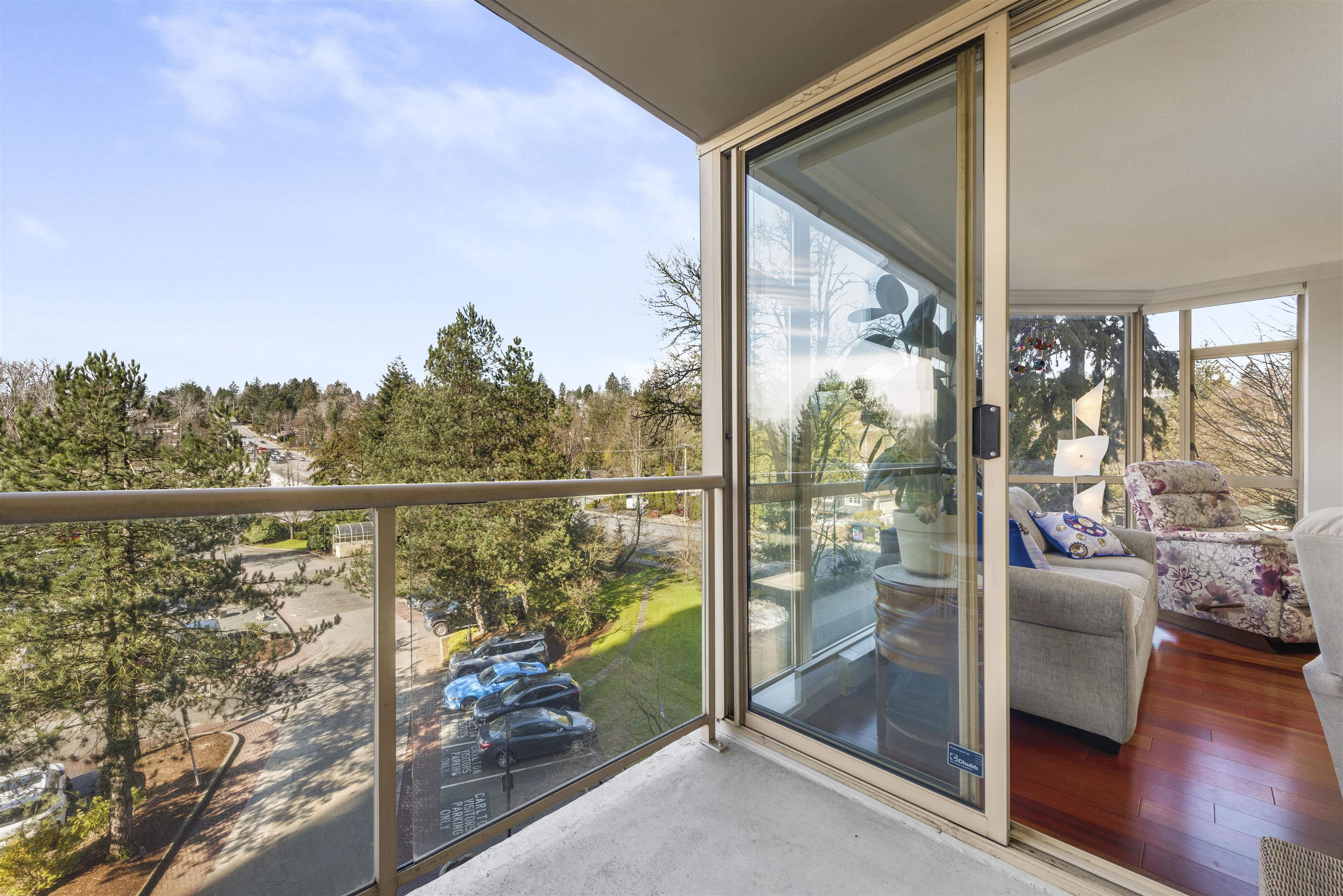 Listing image of 406 1327 E KEITH ROAD