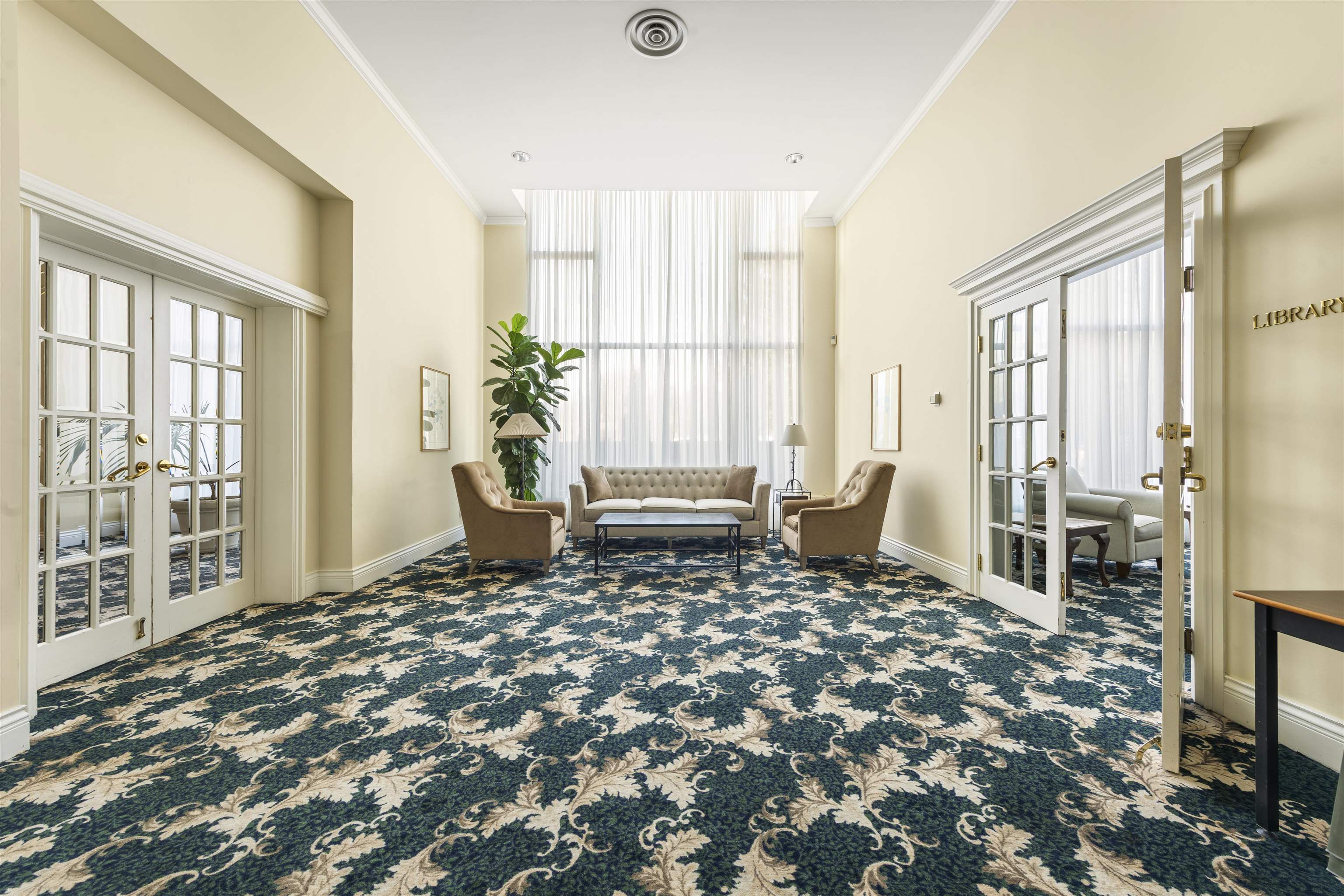 Listing image of 406 1327 E KEITH ROAD