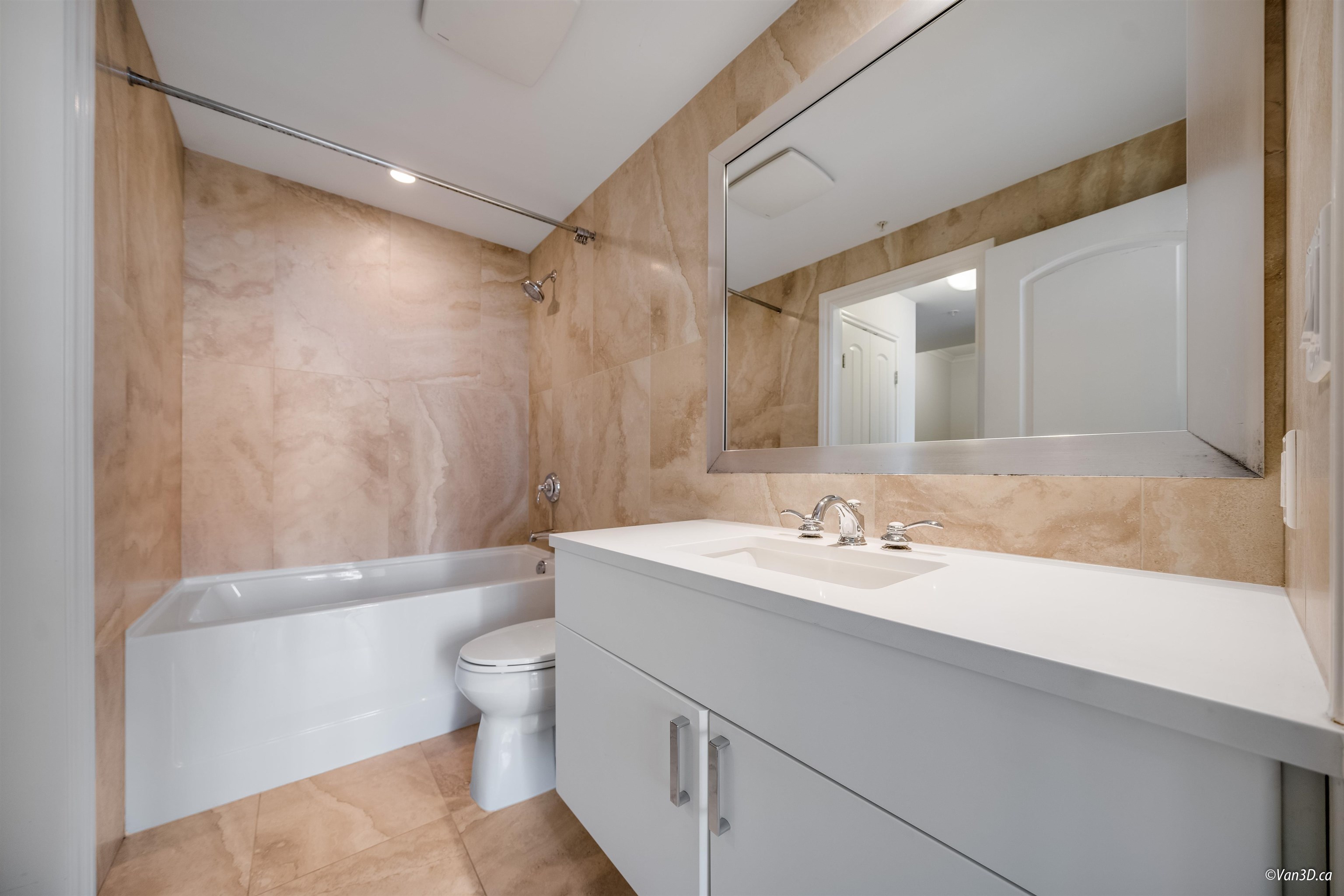 Listing image of 305 185 VICTORY SHIP WAY