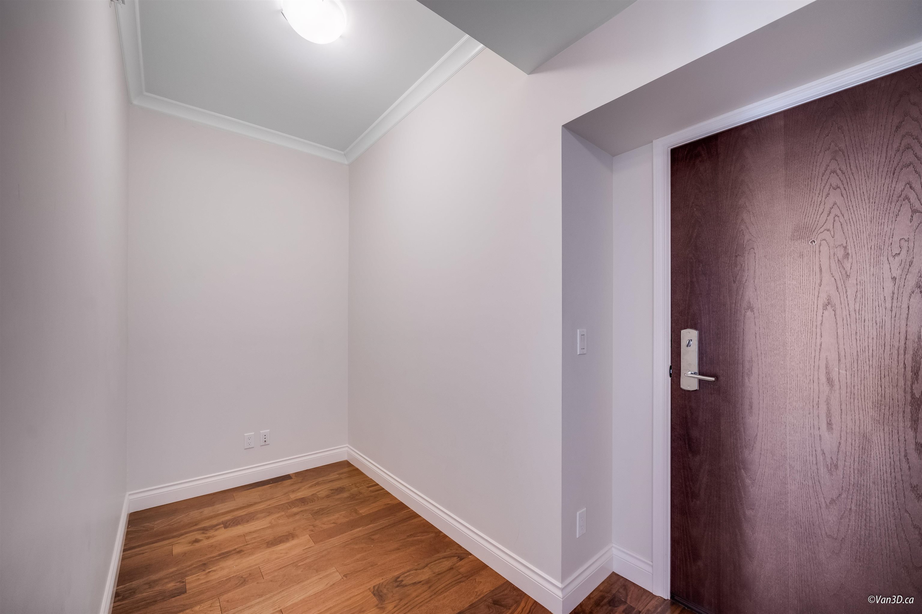 Listing image of 305 185 VICTORY SHIP WAY