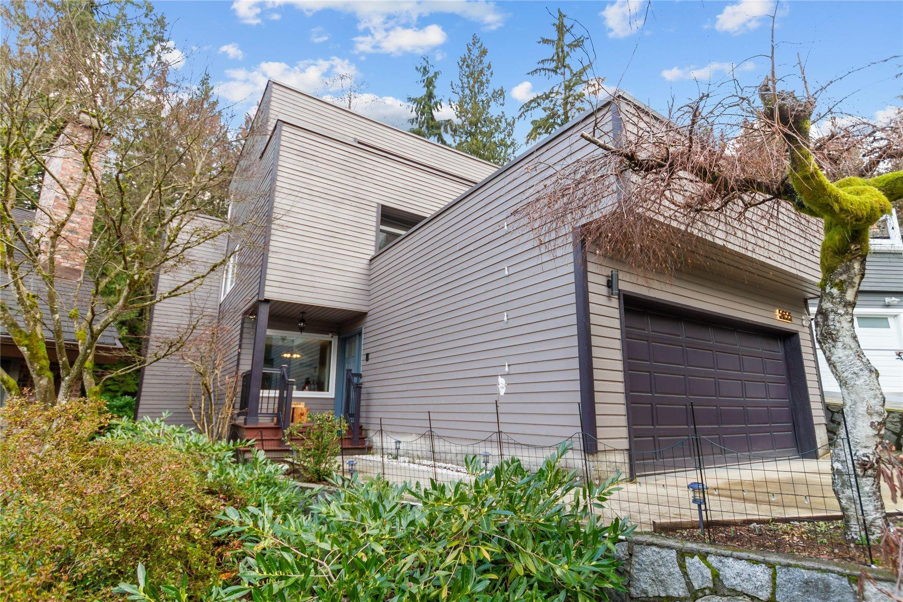 Listing image of 5655 WHITE PINE LANE