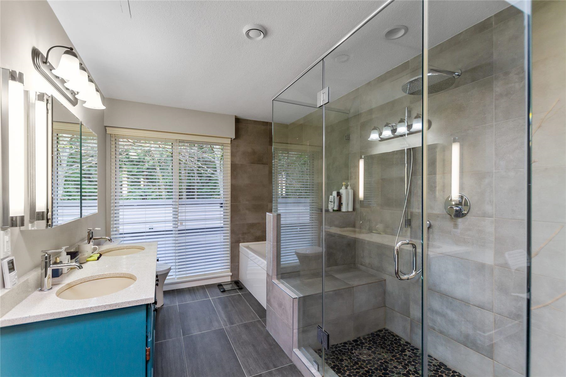 Listing image of 5655 WHITE PINE LANE