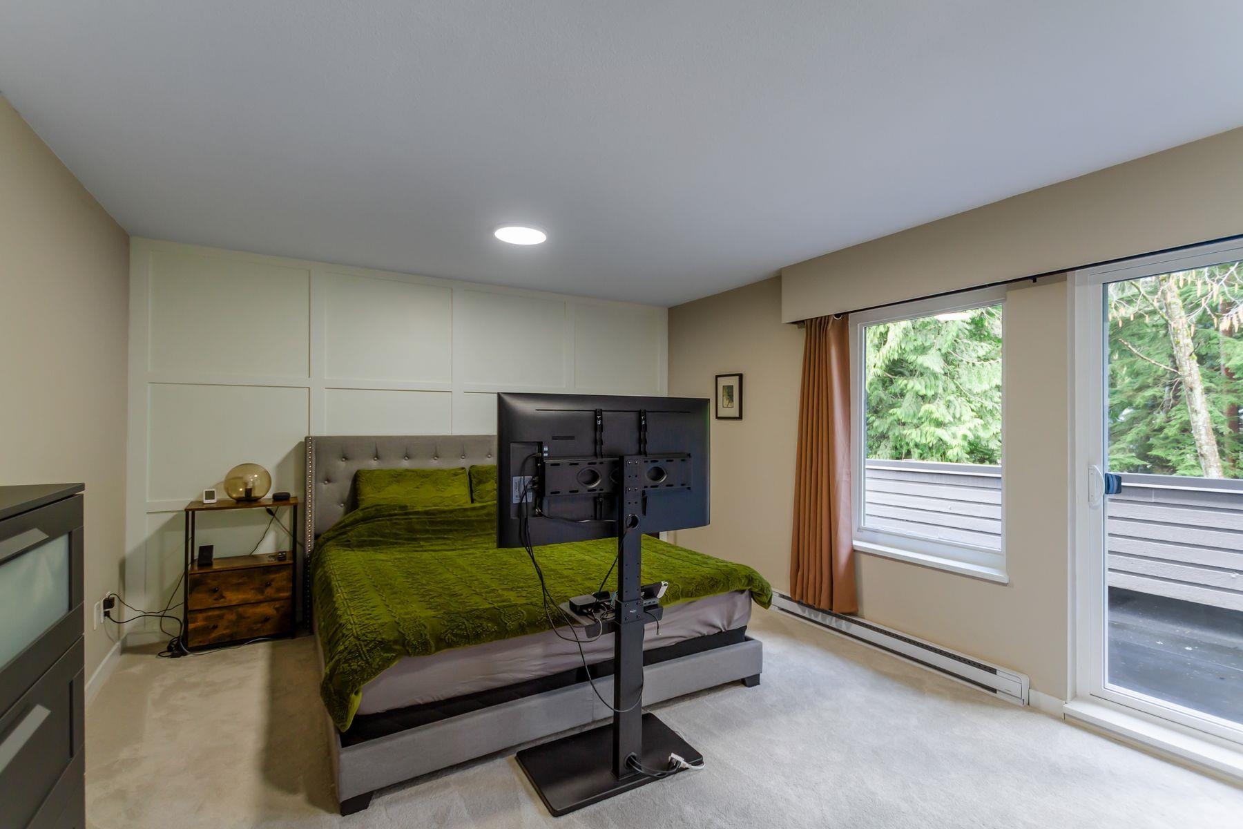 Listing image of 5655 WHITE PINE LANE