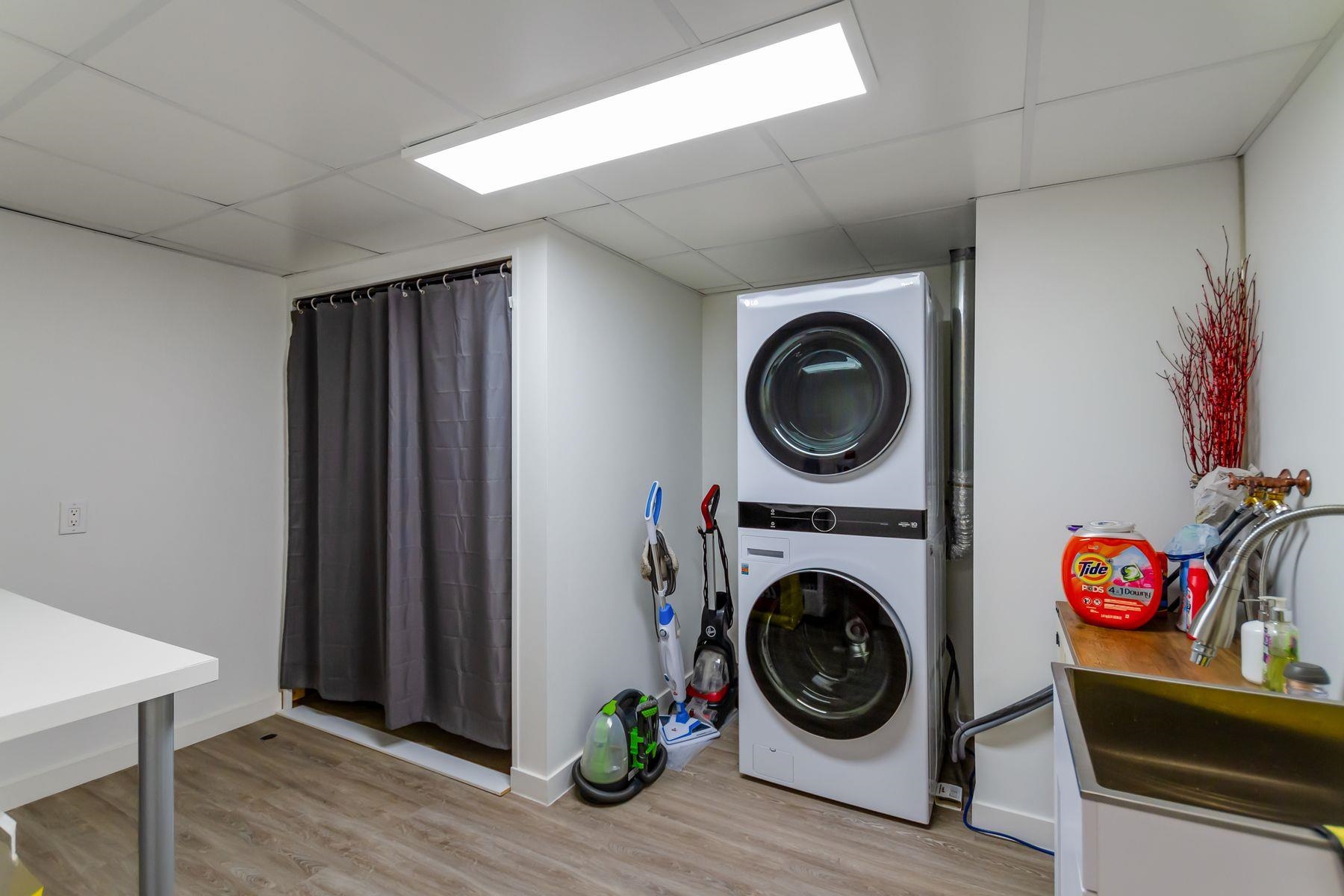 Listing image of 5655 WHITE PINE LANE