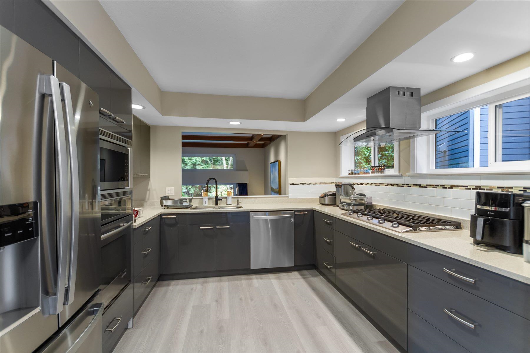 Listing image of 5655 WHITE PINE LANE