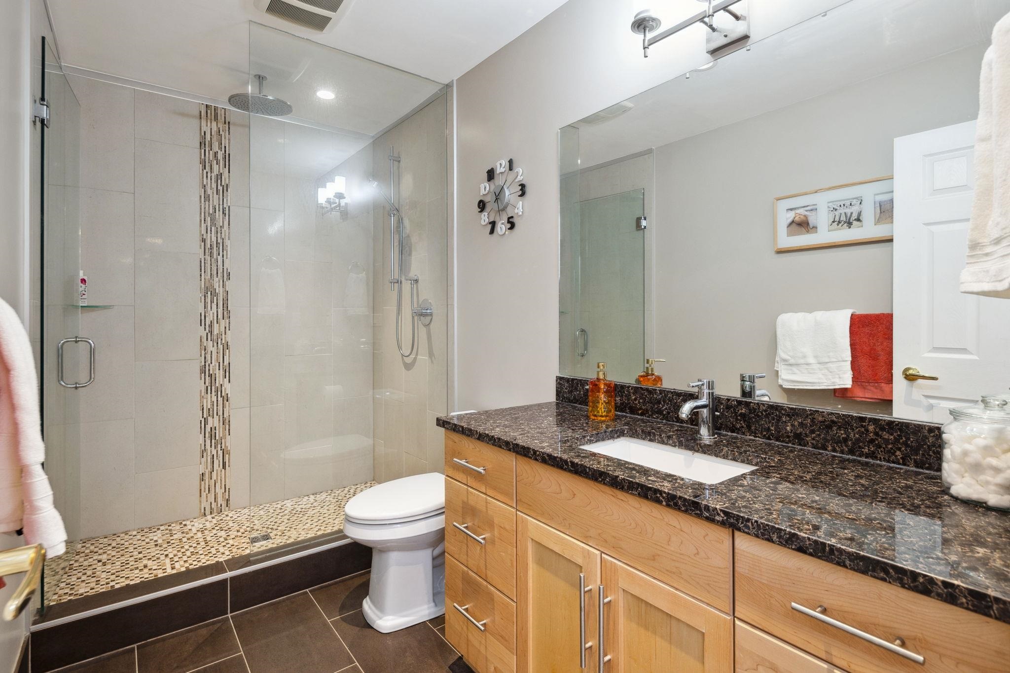 Listing image of 6020 GLENWYND PLACE