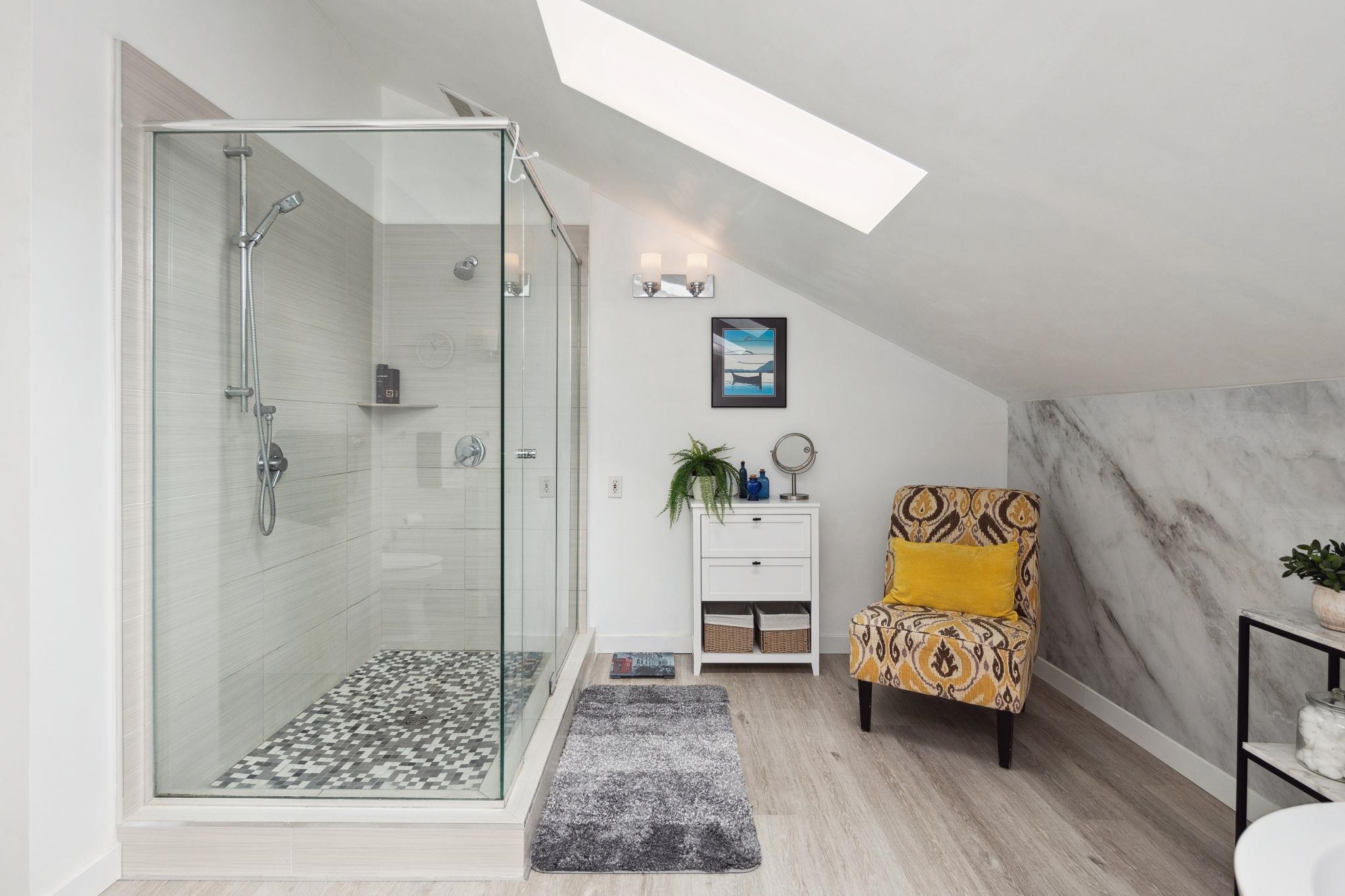 Listing image of 6020 GLENWYND PLACE