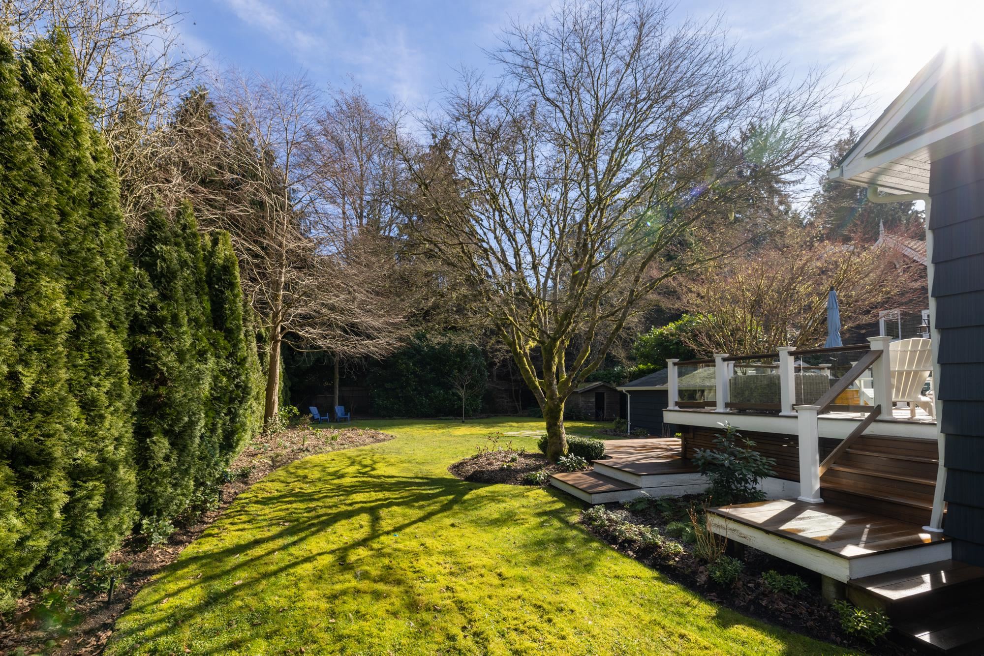 Listing image of 5648 EAGLE HARBOUR ROAD
