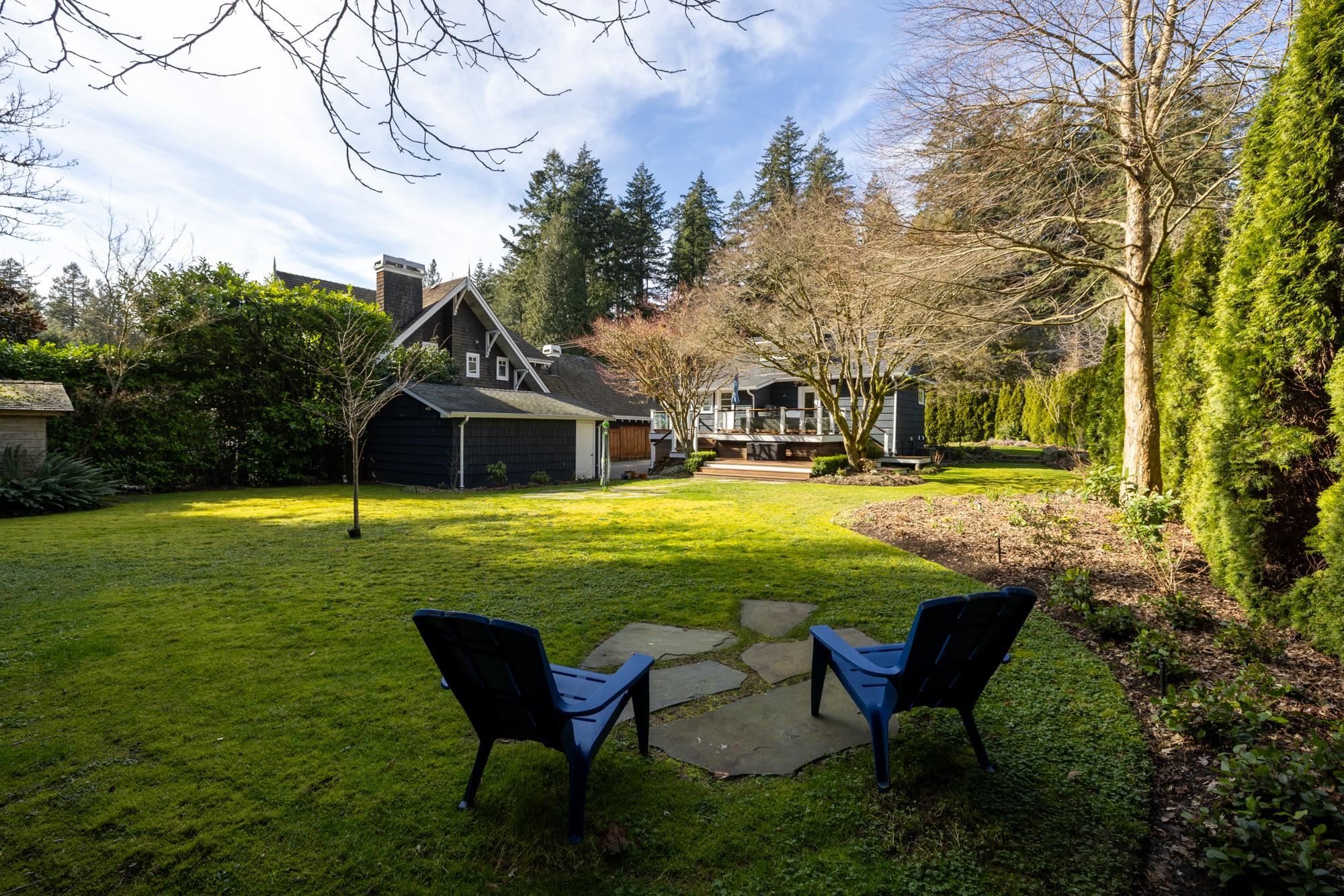 Listing image of 5648 EAGLE HARBOUR ROAD