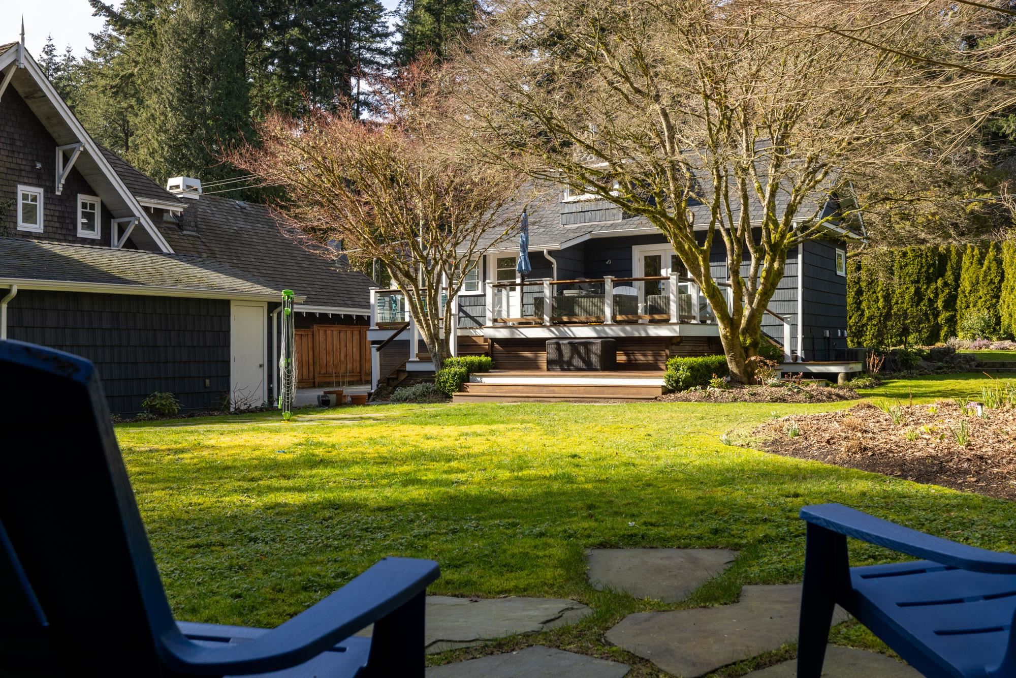 Listing image of 5648 EAGLE HARBOUR ROAD