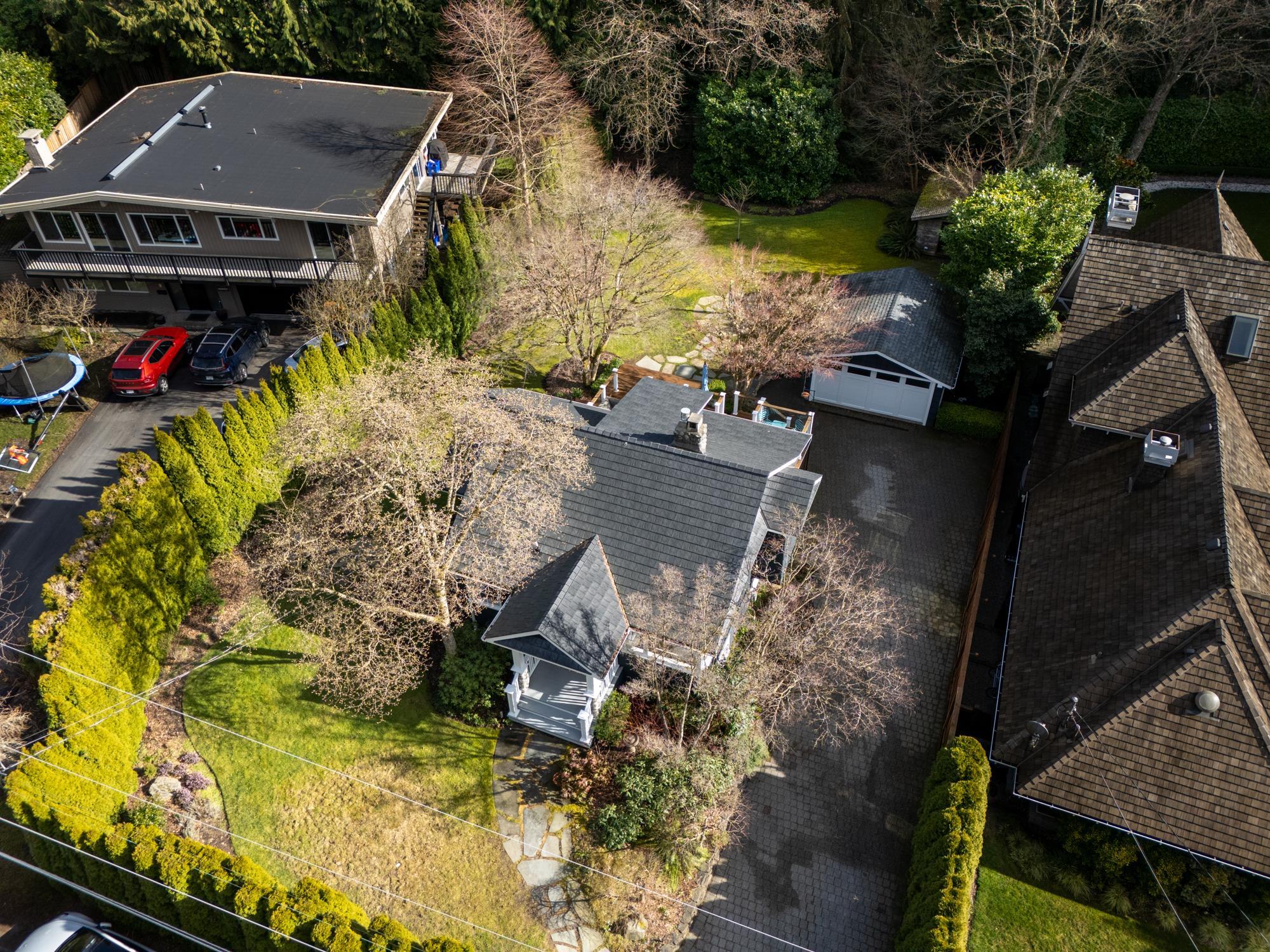 Listing image of 5648 EAGLE HARBOUR ROAD